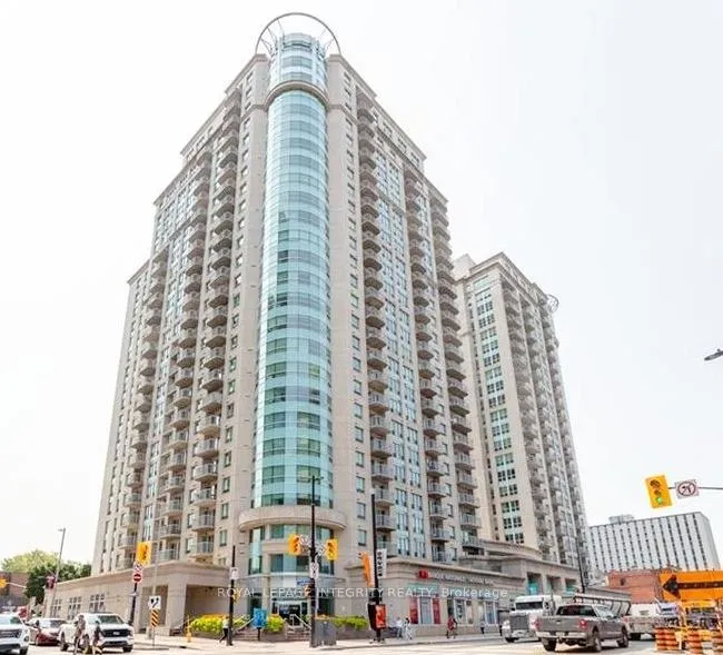 Front of Unit 411, 234 Rideau Street