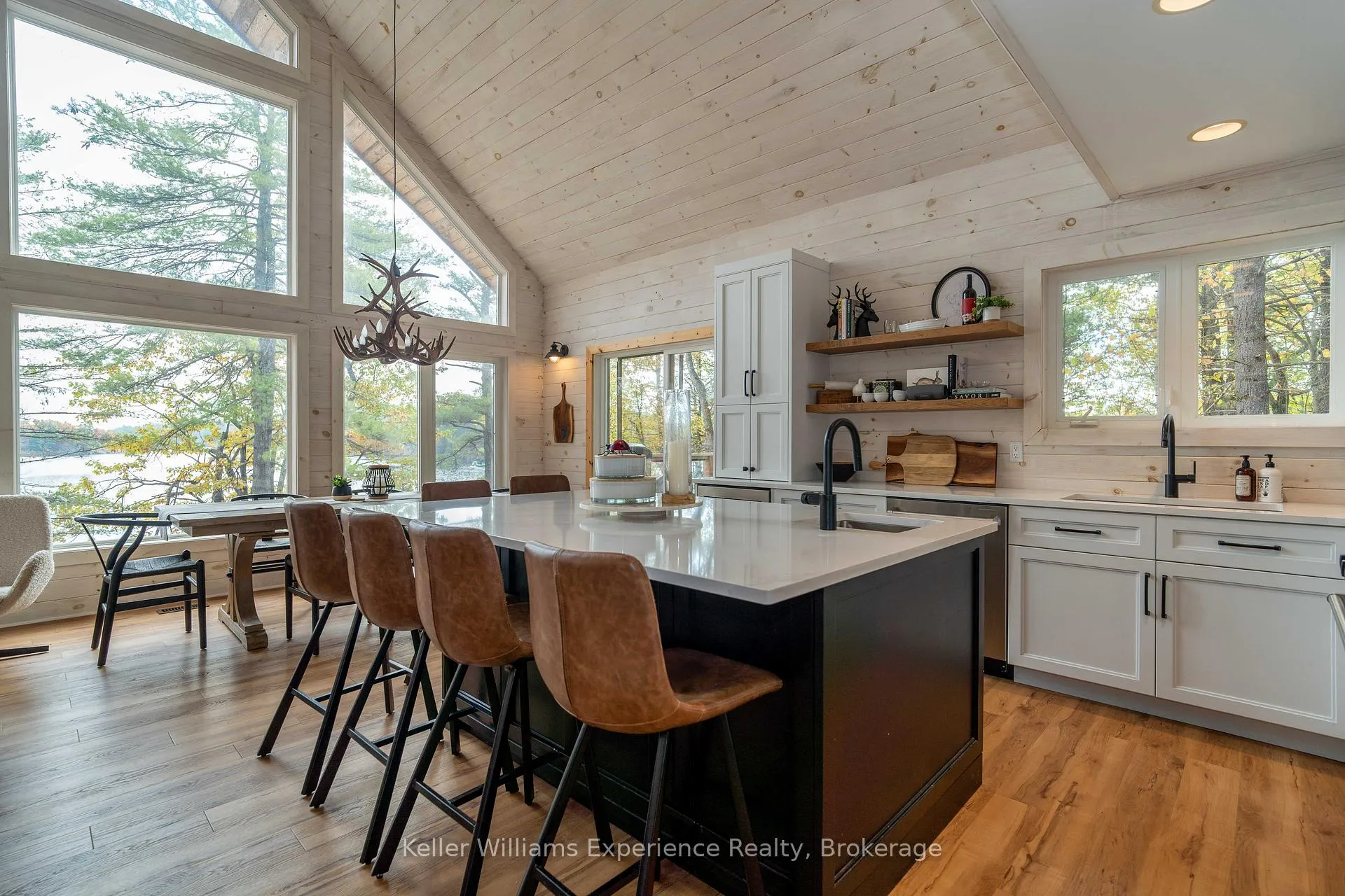 Photo 5 of 1317 West Lionshead Road, Gravenhurst, Wood (Gravenhurst) — HOMEH