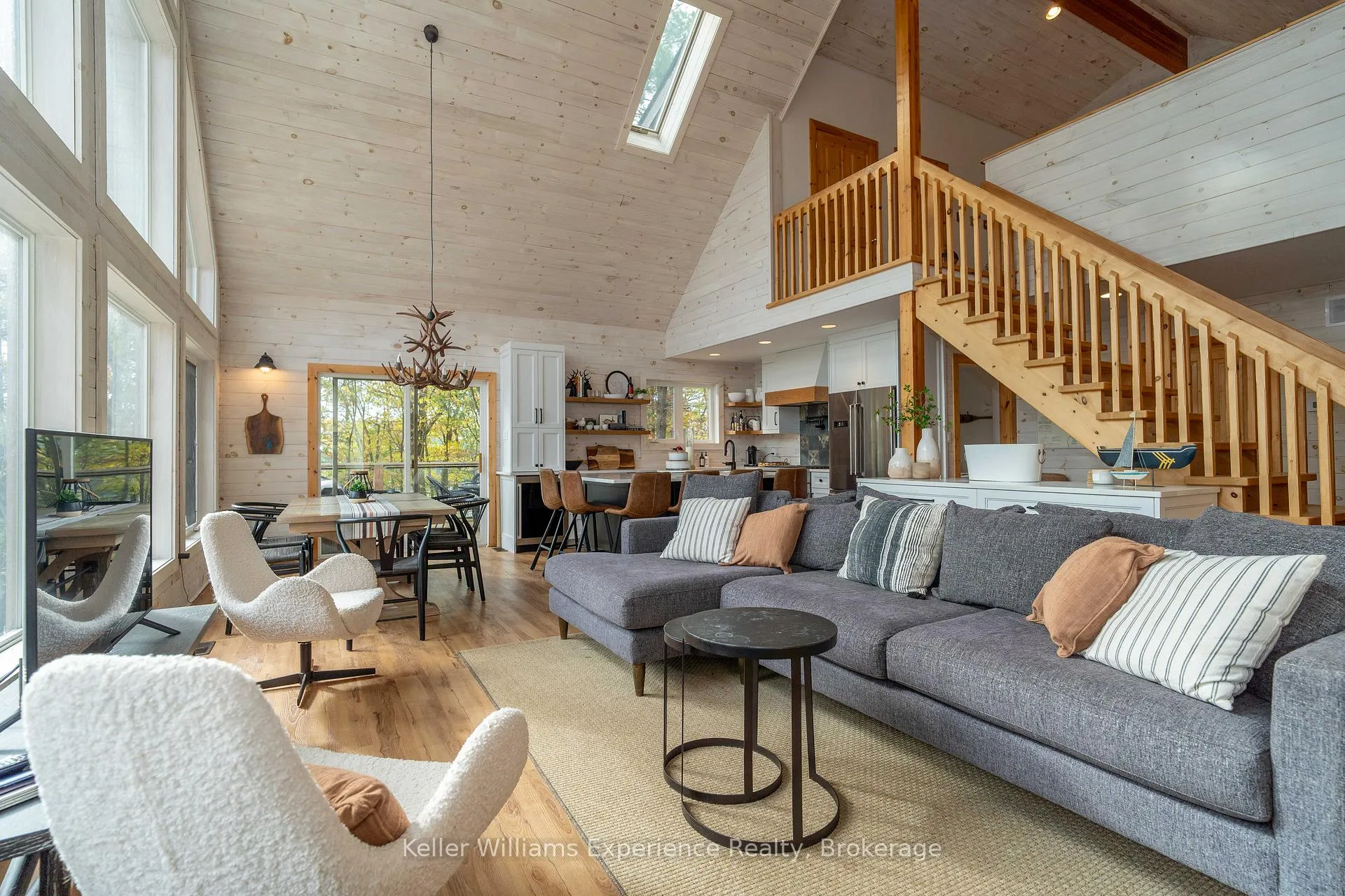 Photo 6 of 1317 West Lionshead Road, Gravenhurst, Wood (Gravenhurst) — HOMEH
