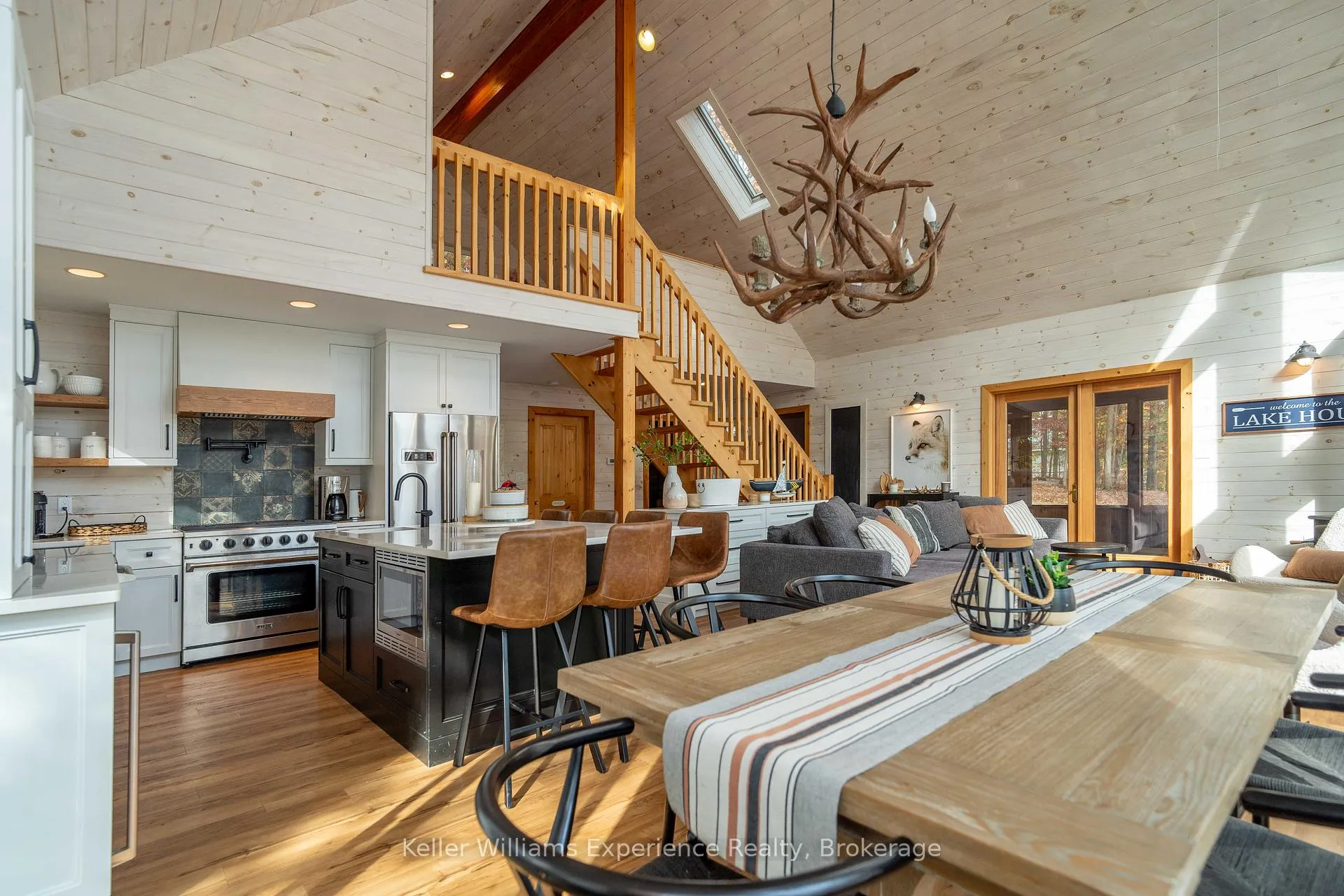 Photo 7 of 1317 West Lionshead Road, Gravenhurst, Wood (Gravenhurst) — HOMEH