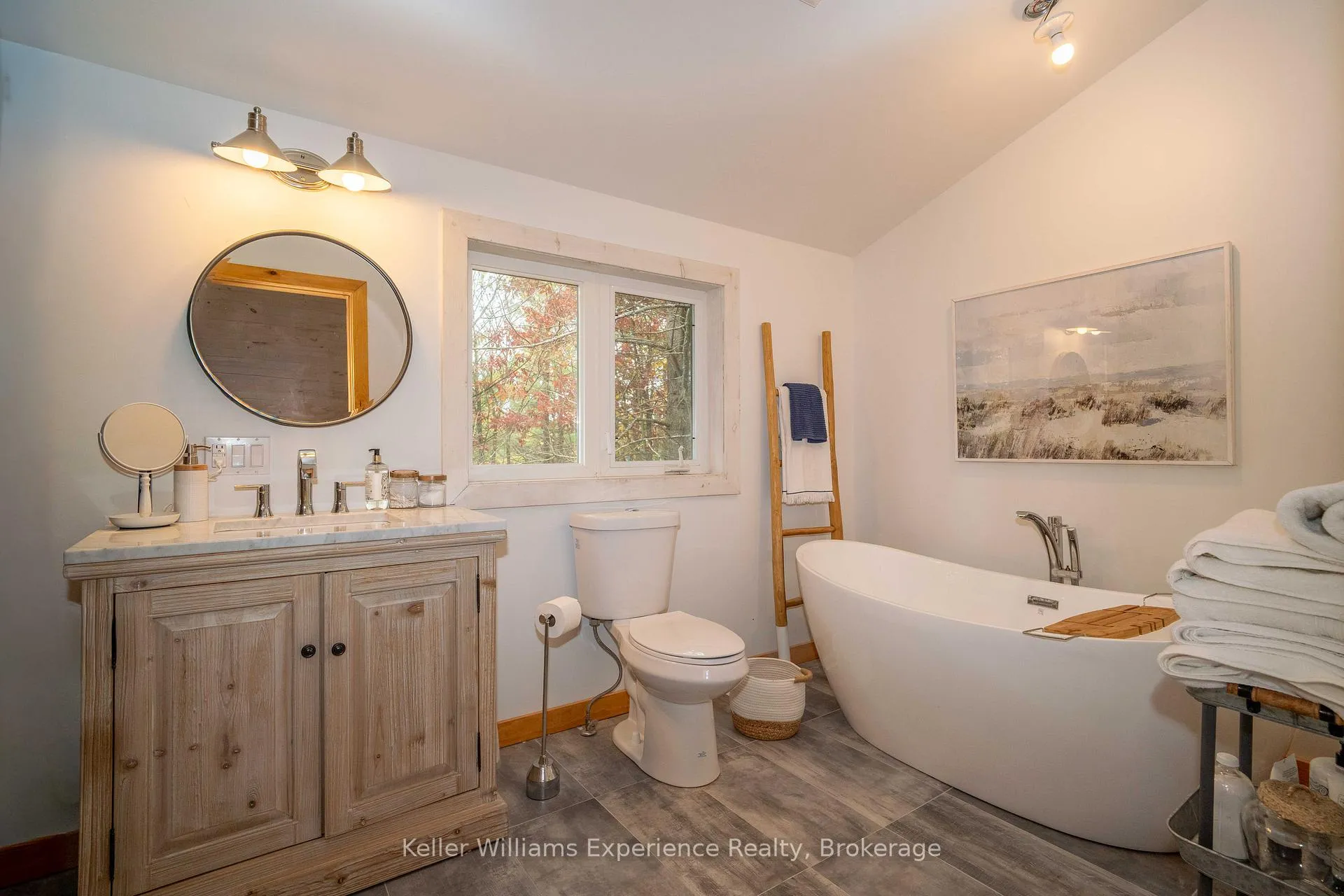 Photo 20 of 1317 West Lionshead Road, Gravenhurst, Wood (Gravenhurst) — HOMEH