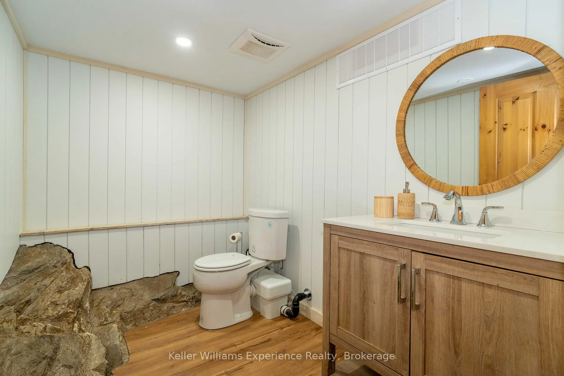 Photo 23 of 1317 West Lionshead Road, Gravenhurst, Wood (Gravenhurst) — HOMEH