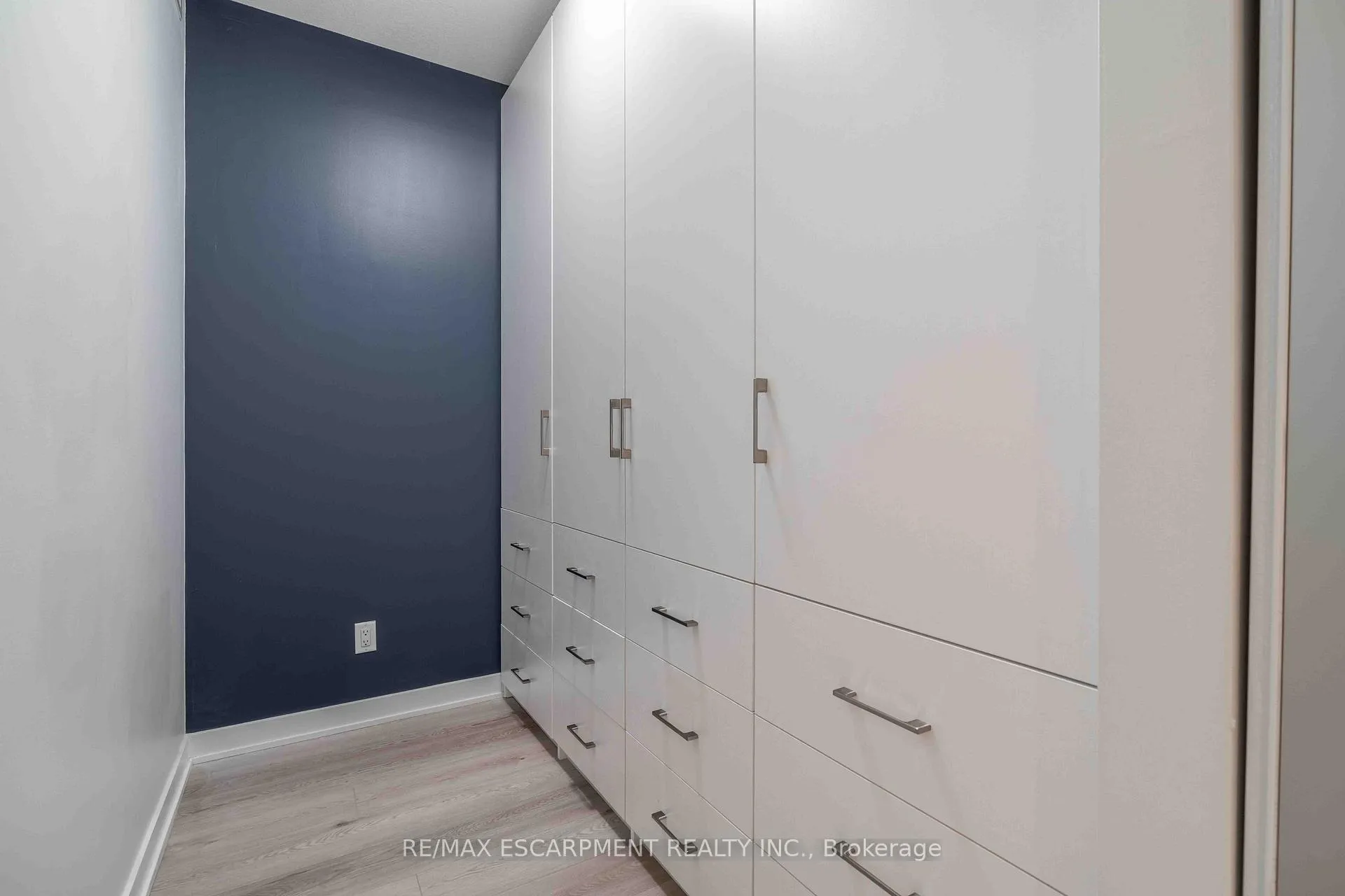 Photo 14 of Unit 504, 16 Markle Crescent, Hamilton, Ancaster — HOMEH