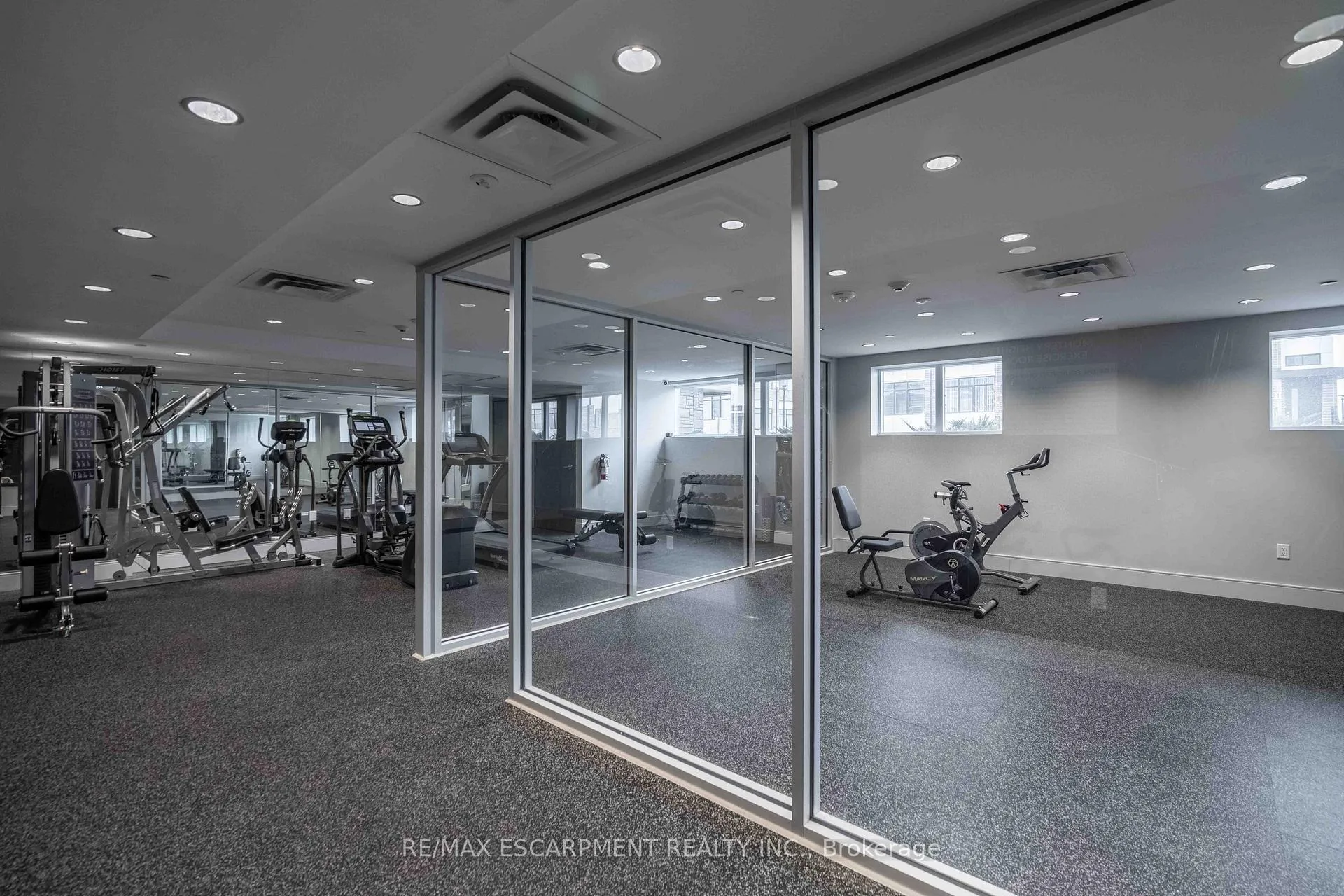 Photo 26 of Unit 504, 16 Markle Crescent, Hamilton, Ancaster — HOMEH