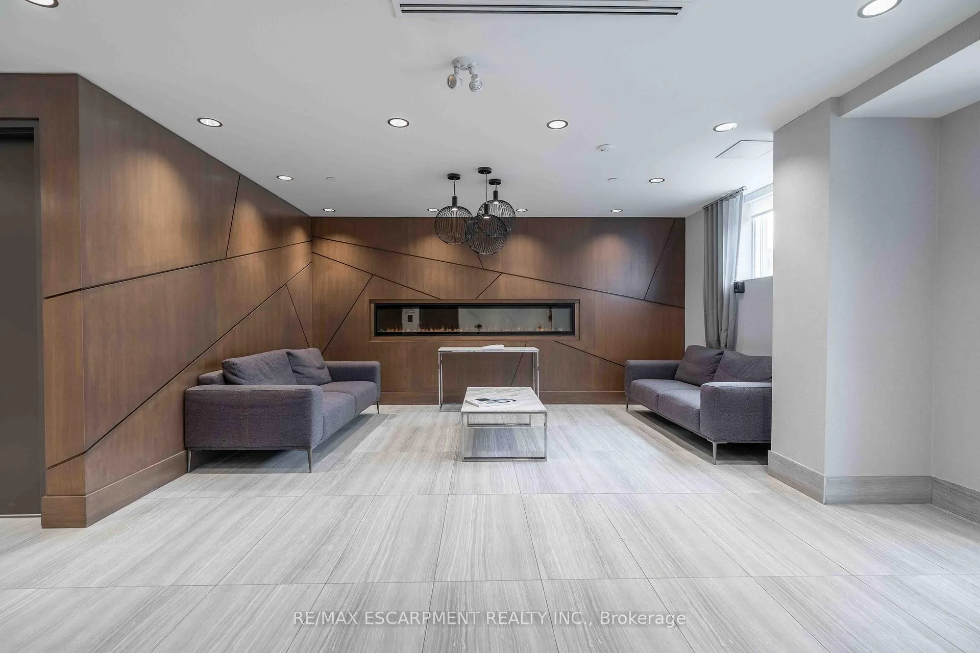 Photo 31 of Unit 504, 16 Markle Crescent, Hamilton, Ancaster — HOMEH