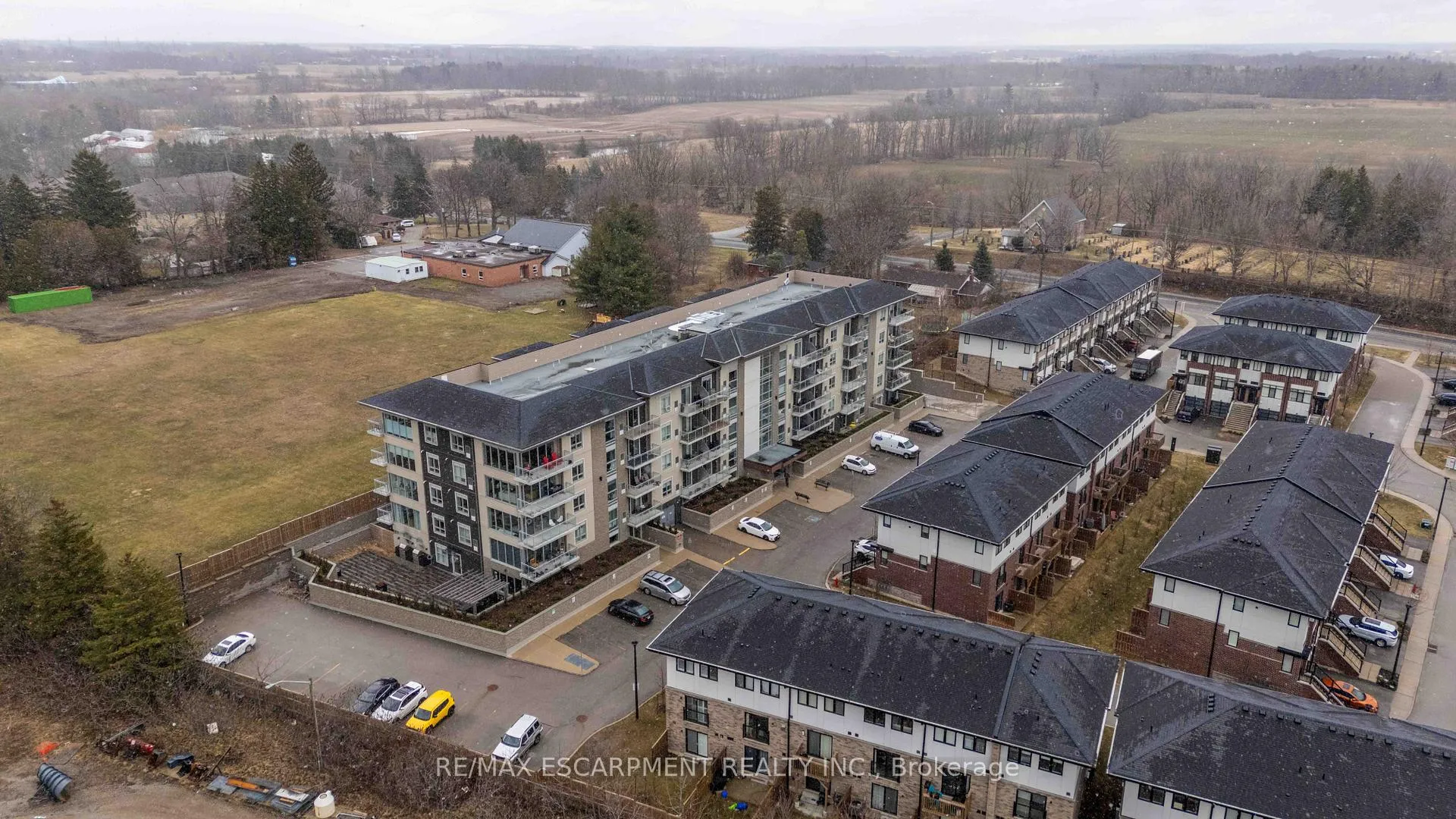 Photo 36 of Unit 504, 16 Markle Crescent, Hamilton, Ancaster — HOMEH
