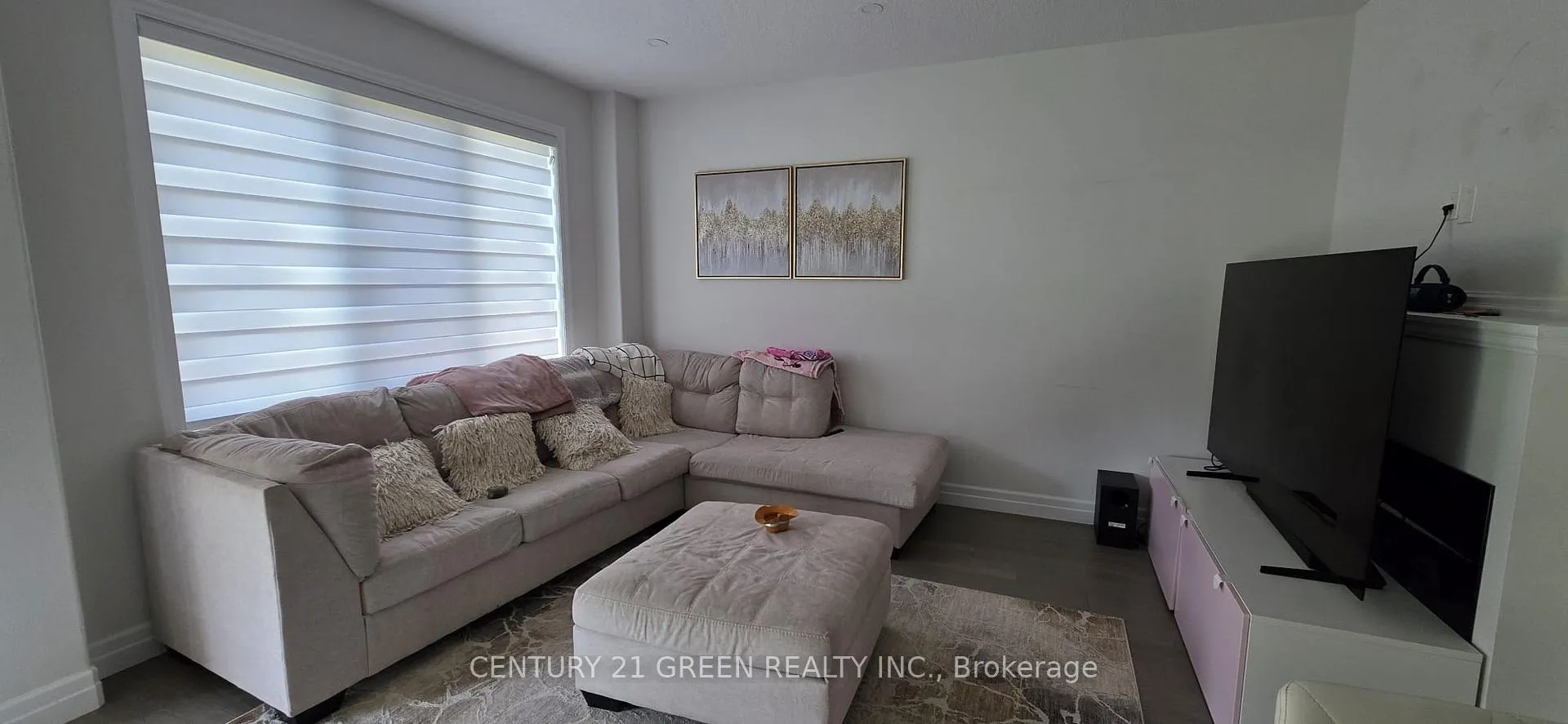 Photo 5 of 3010 Doyle Drive, London, South U — HOMEH