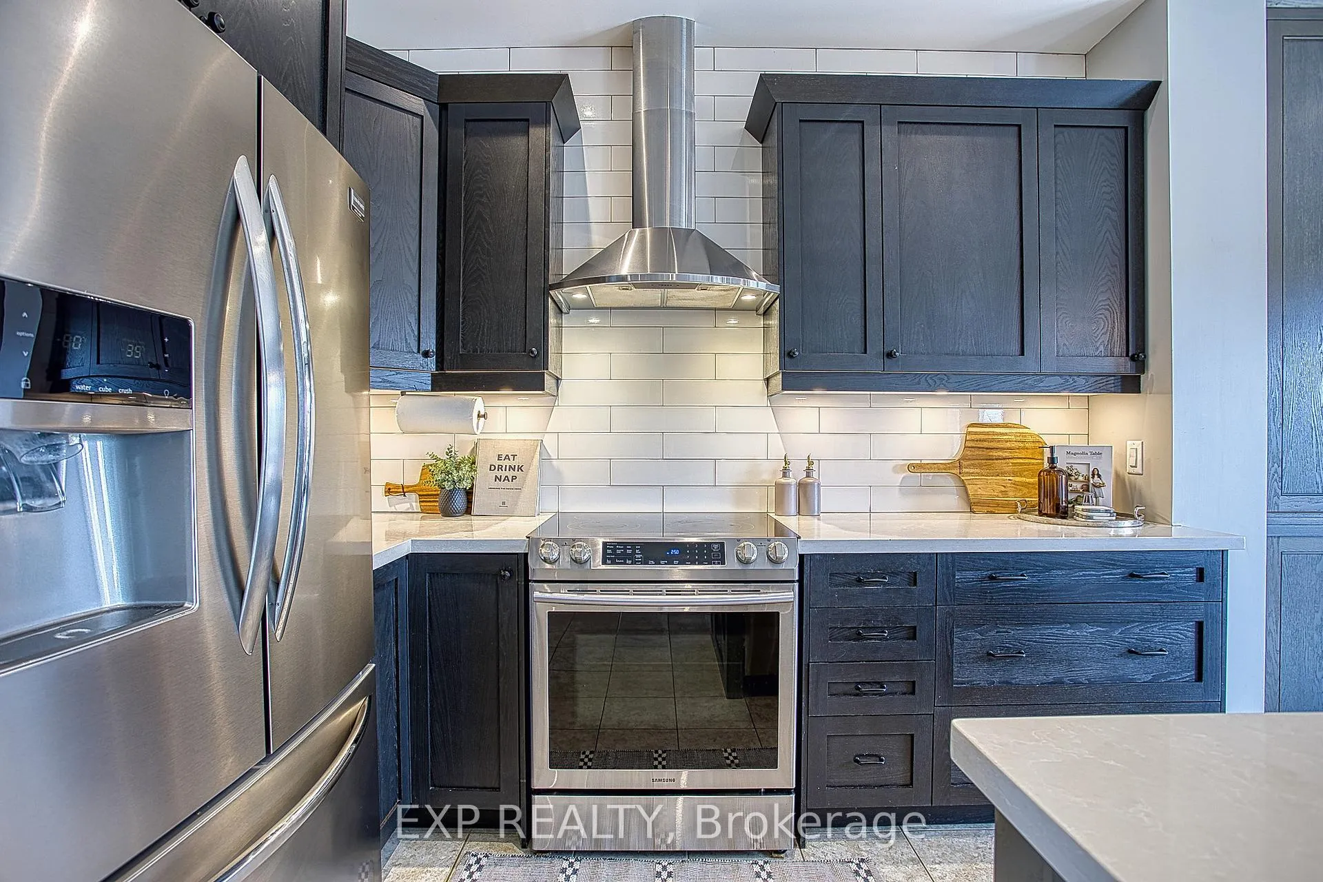 Photo 9 of 49 Lampman Drive, Grimsby, Grimsby West — HOMEH
