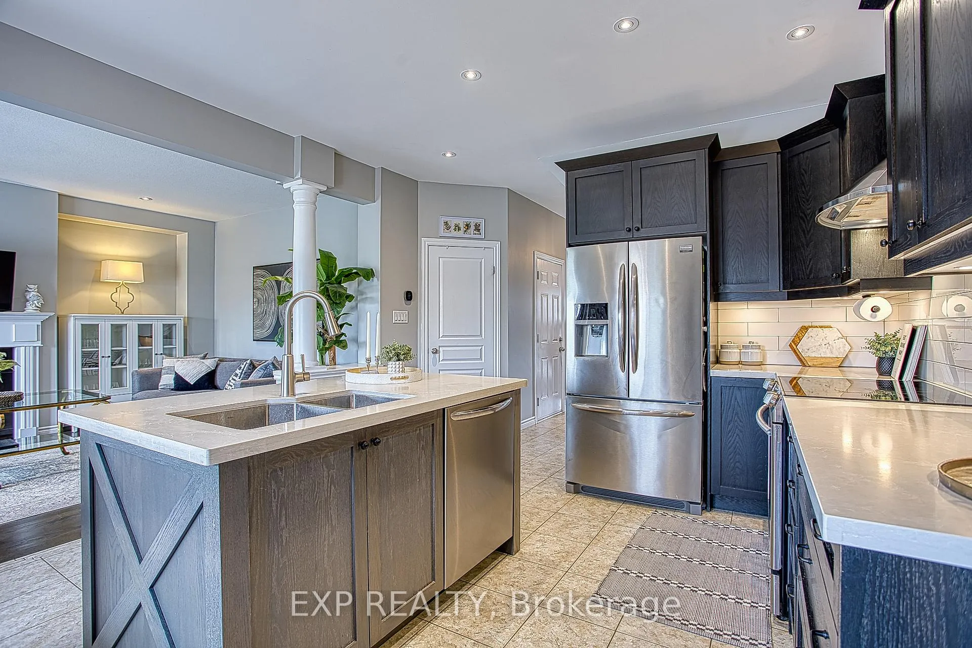 Photo 12 of 49 Lampman Drive, Grimsby, Grimsby West — HOMEH