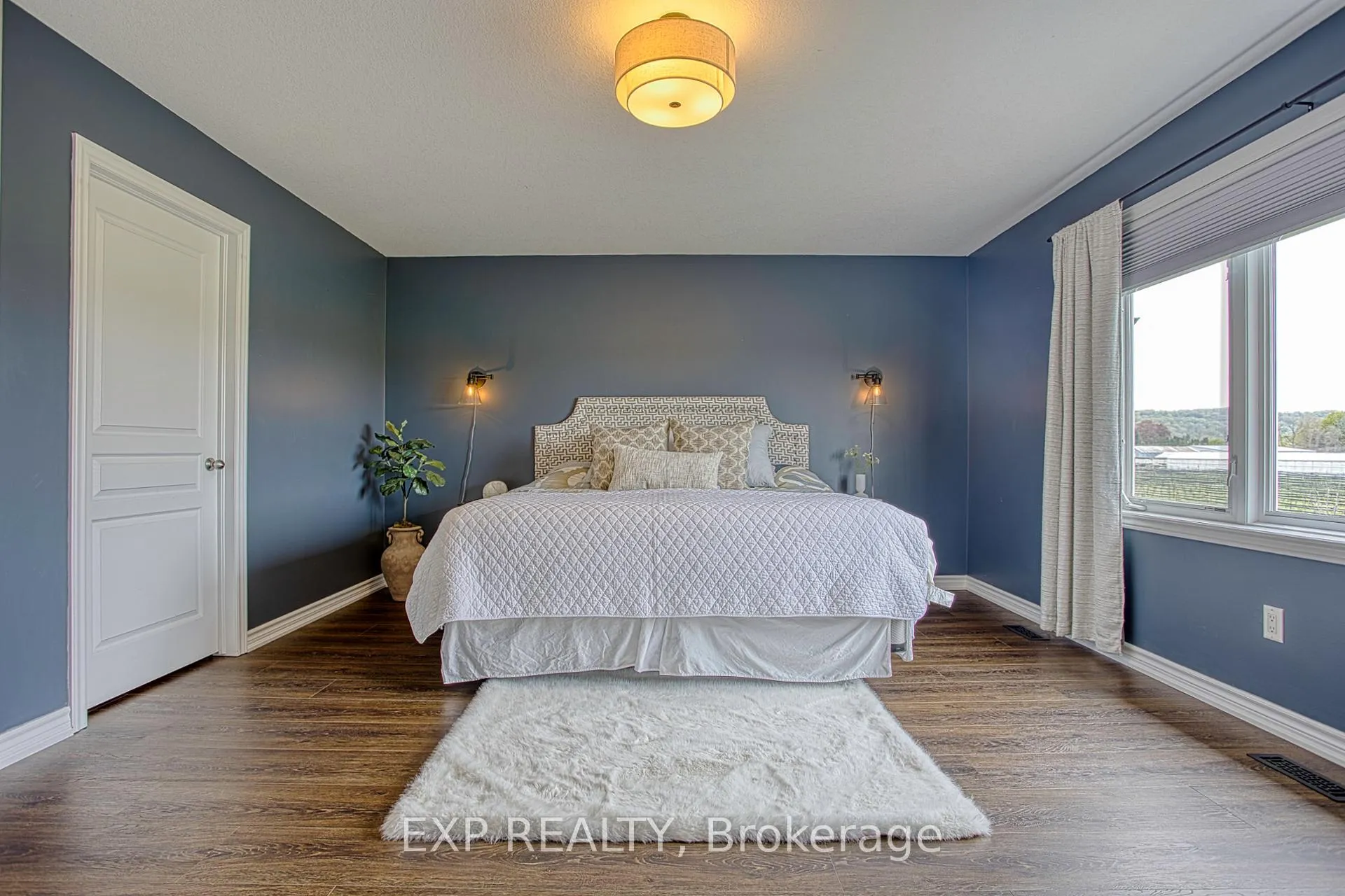 Photo 18 of 49 Lampman Drive, Grimsby, Grimsby West — HOMEH