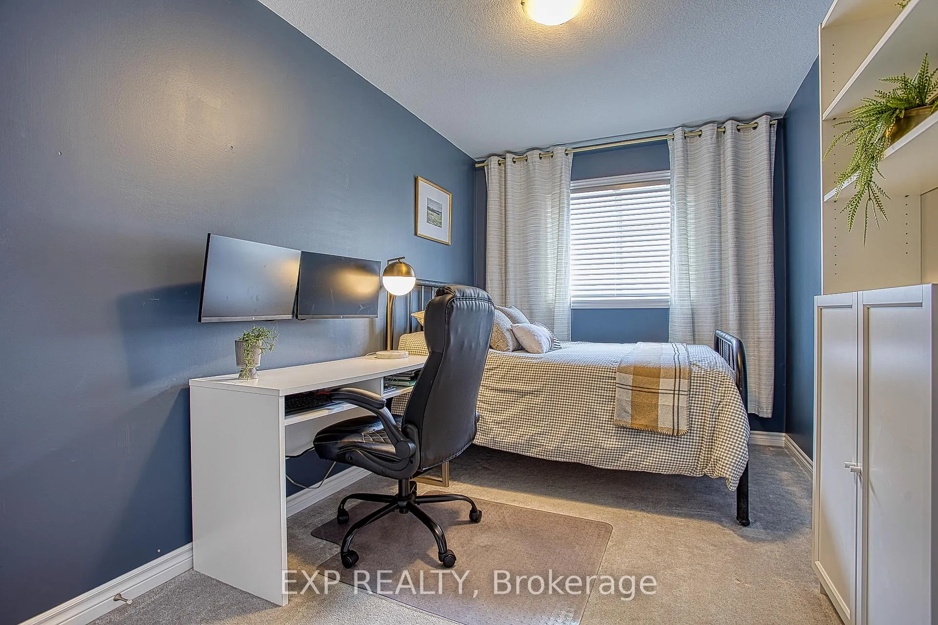 Photo 25 of 49 Lampman Drive, Grimsby, Grimsby West — HOMEH