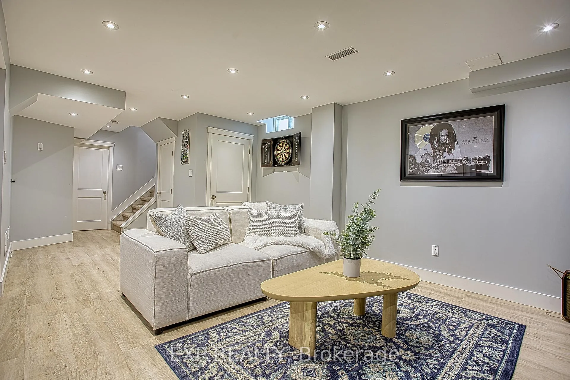 Photo 34 of 49 Lampman Drive, Grimsby, Grimsby West — HOMEH