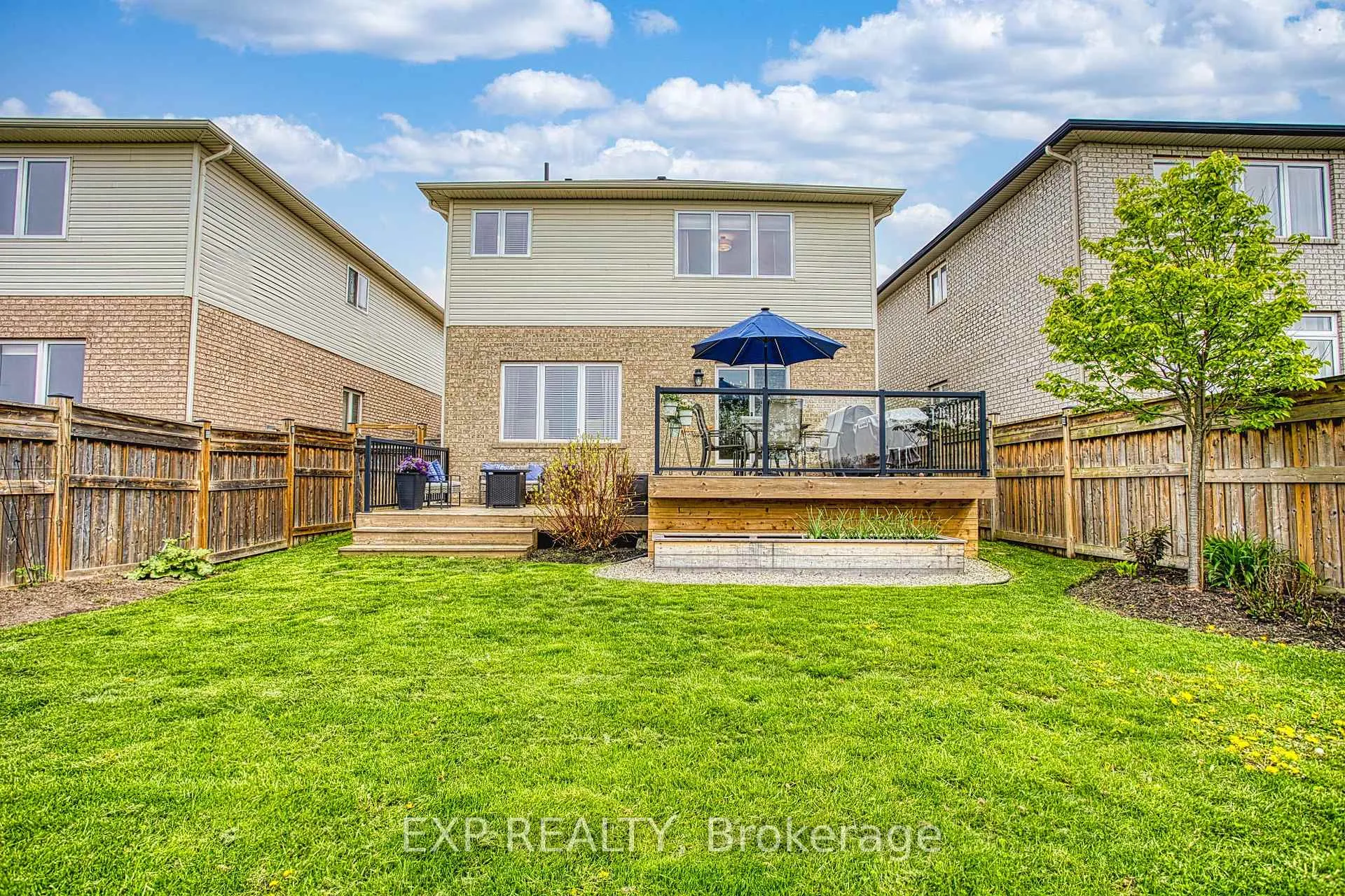 Photo 38 of 49 Lampman Drive, Grimsby, Grimsby West — HOMEH