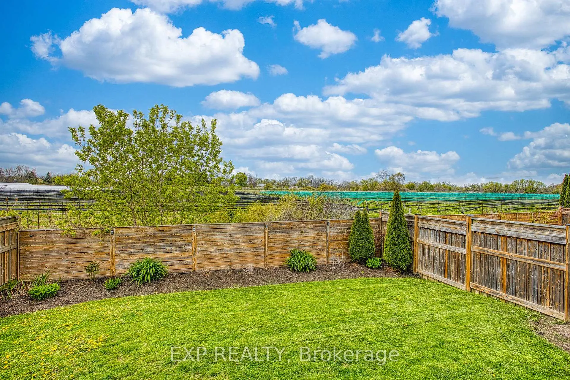 Photo 39 of 49 Lampman Drive, Grimsby, Grimsby West — HOMEH