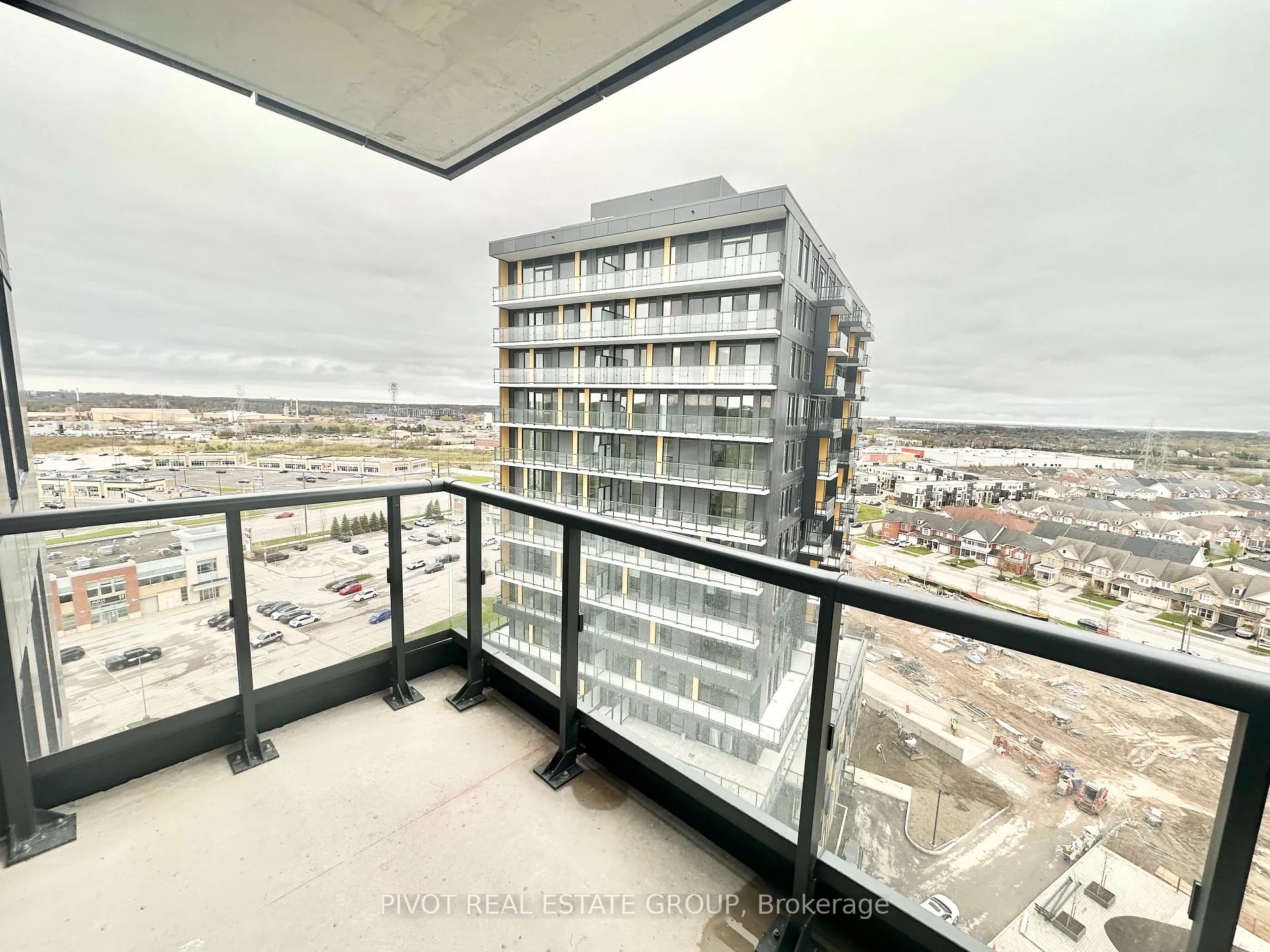Photo 9 of Unit D1311, 4878 Powers Common, Burlington, Alton — HOMEH