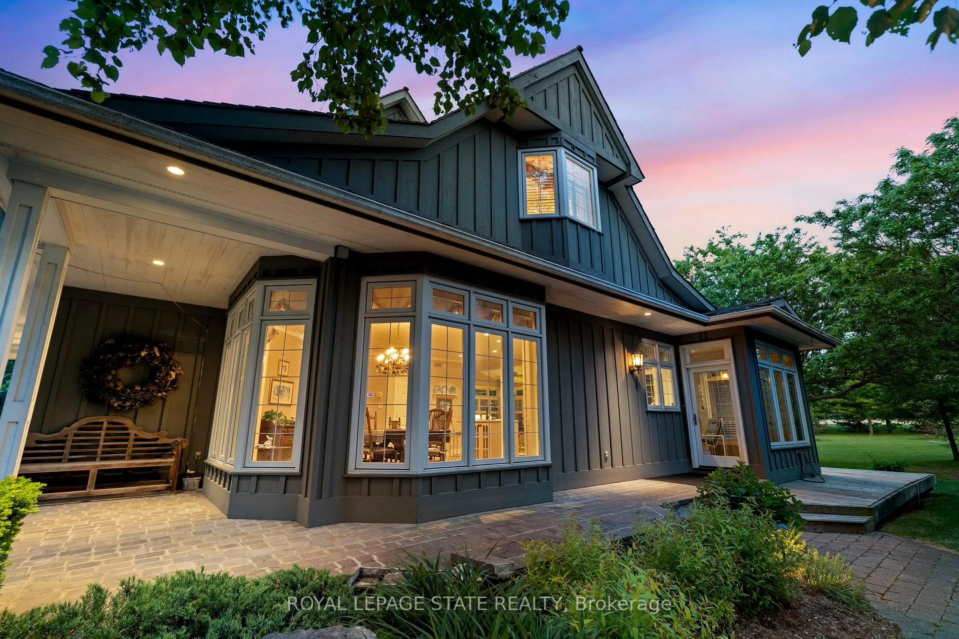 Photo 4 of 402 Progreston Road, Hamilton, Rural Flamborough — HOMEH