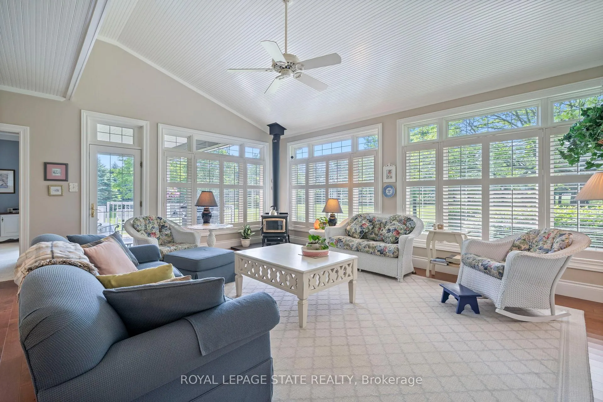 Photo 15 of 402 Progreston Road, Hamilton, Rural Flamborough — HOMEH