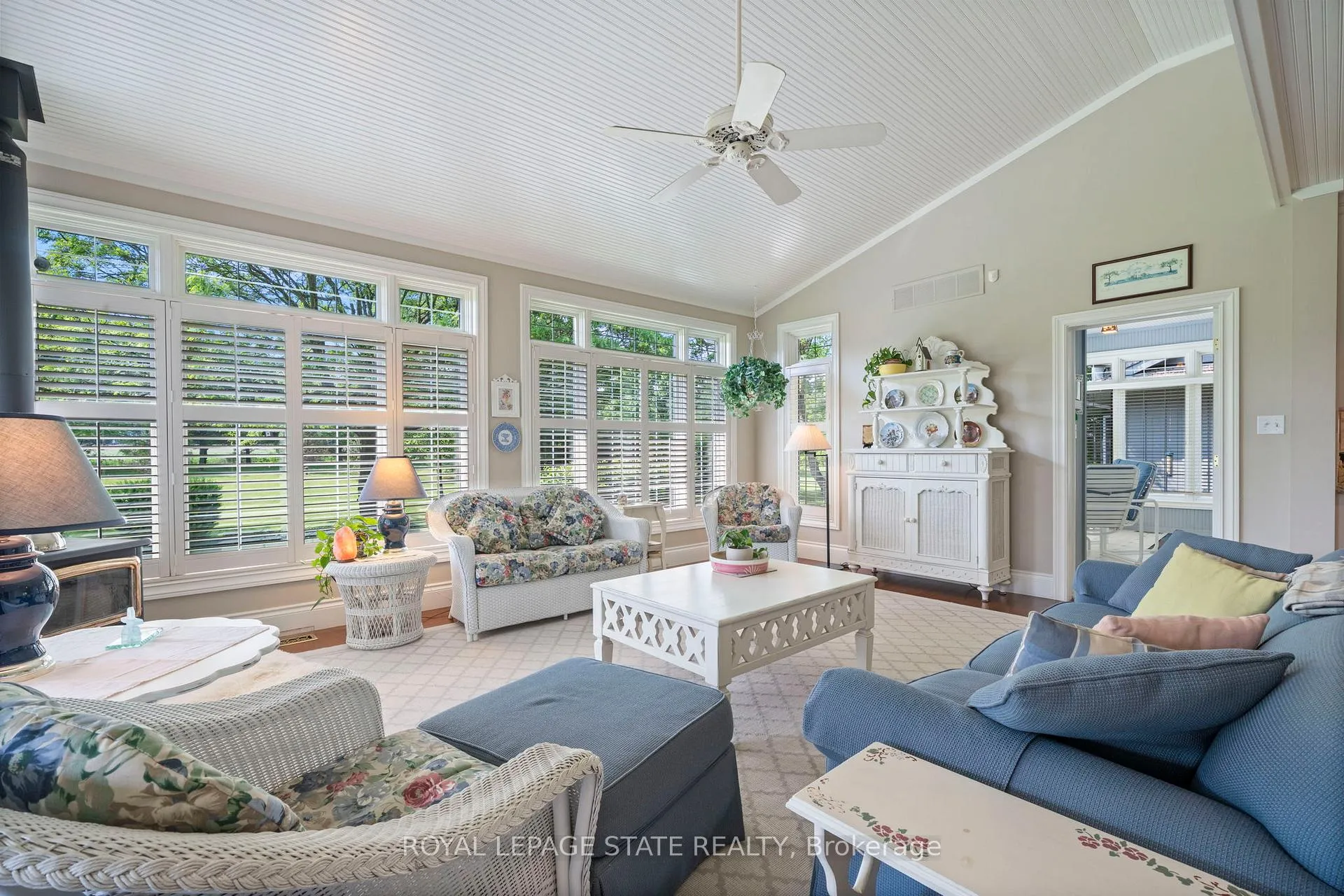 Photo 17 of 402 Progreston Road, Hamilton, Rural Flamborough — HOMEH