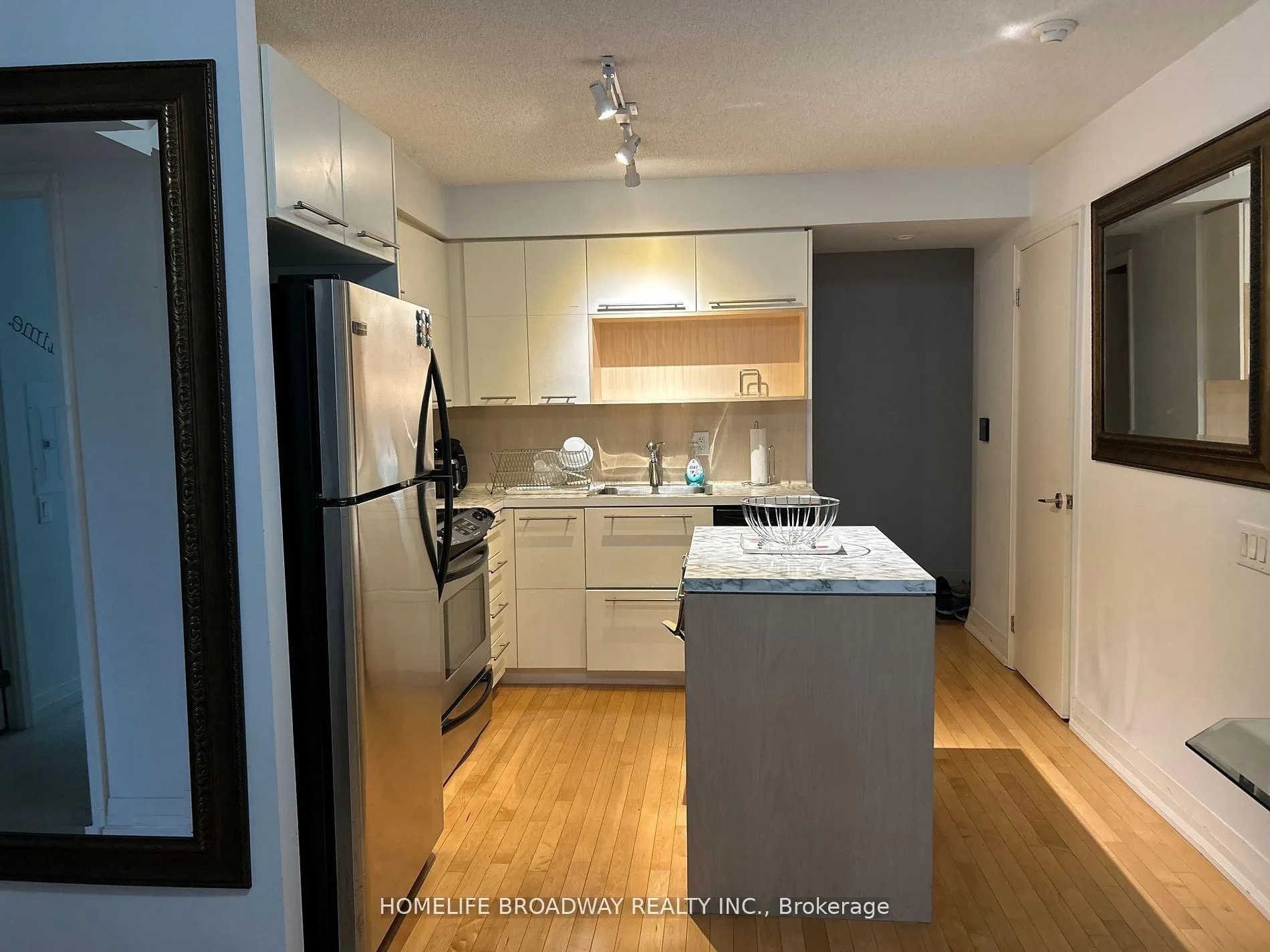 Photo 7 of Unit 1310, 25 Carlton Street, Toronto, Church-Yonge Corridor — HOMEH