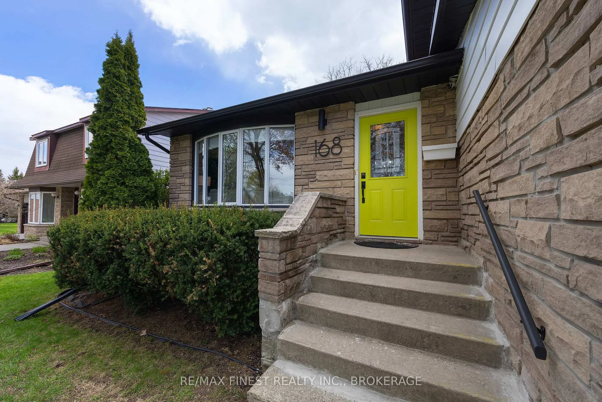 Photo 3 of 168 Inverness Crescent, Kingston, West of Sir John A. Blvd — HOMEH