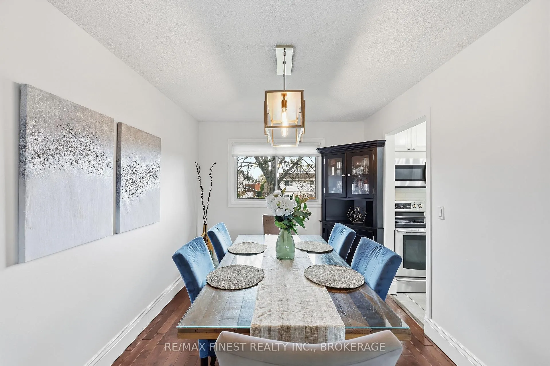 Photo 7 of 168 Inverness Crescent, Kingston, West of Sir John A. Blvd — HOMEH