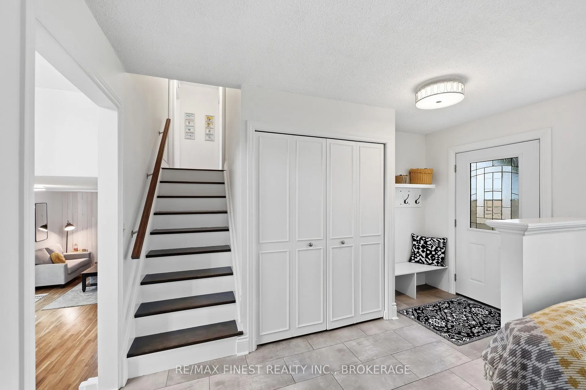 Photo 10 of 168 Inverness Crescent, Kingston, West of Sir John A. Blvd — HOMEH