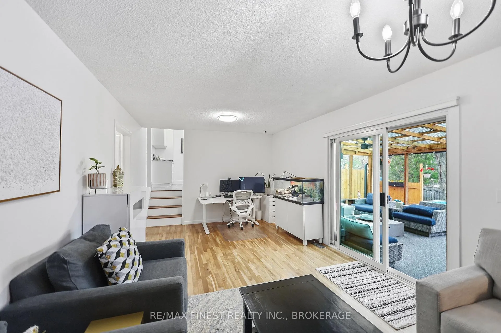 Photo 17 of 168 Inverness Crescent, Kingston, West of Sir John A. Blvd — HOMEH