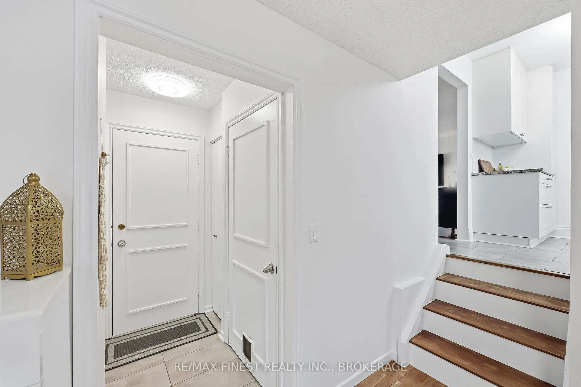 Photo 18 of 168 Inverness Crescent, Kingston, West of Sir John A. Blvd — HOMEH