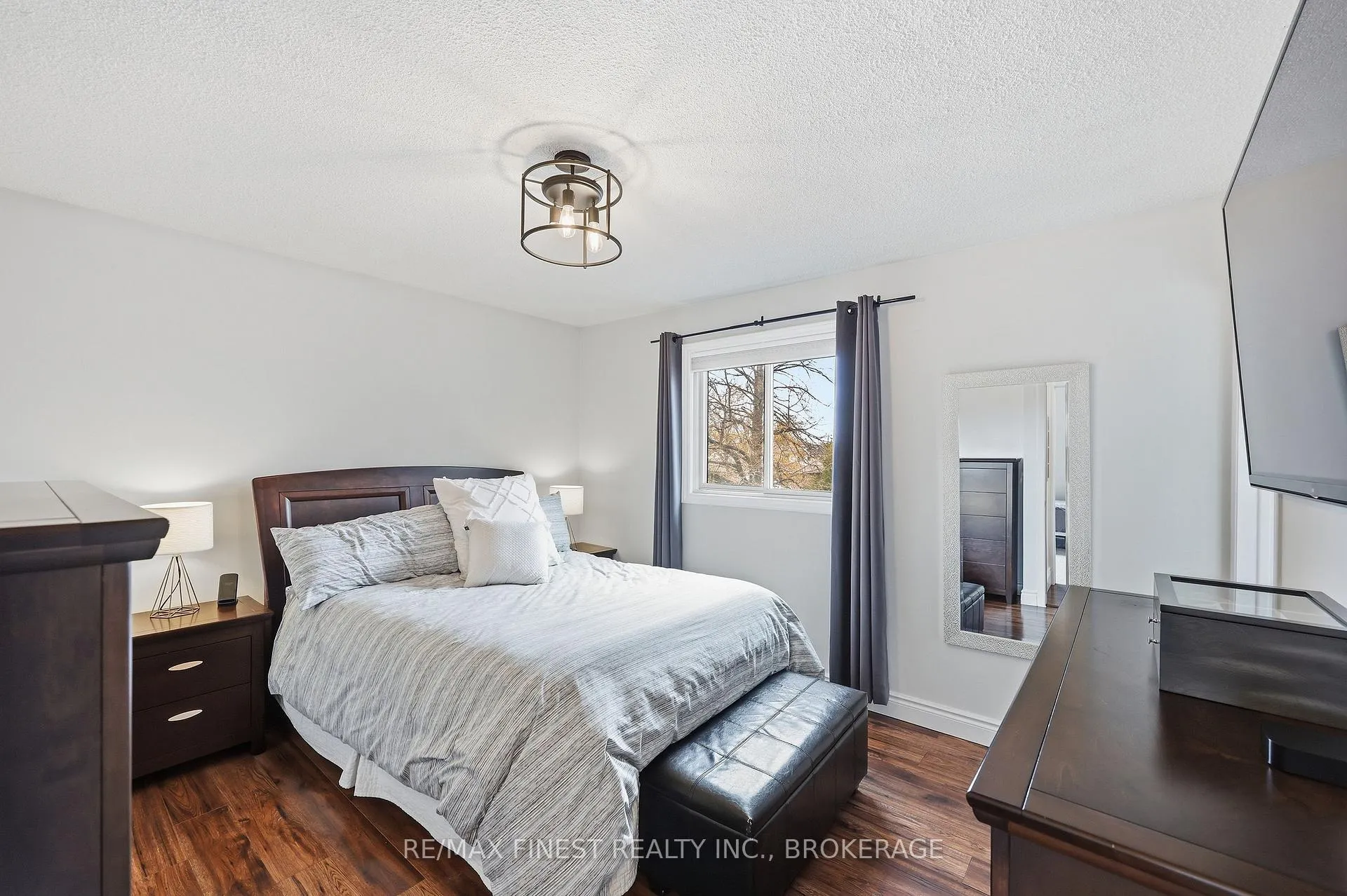 Photo 20 of 168 Inverness Crescent, Kingston, West of Sir John A. Blvd — HOMEH
