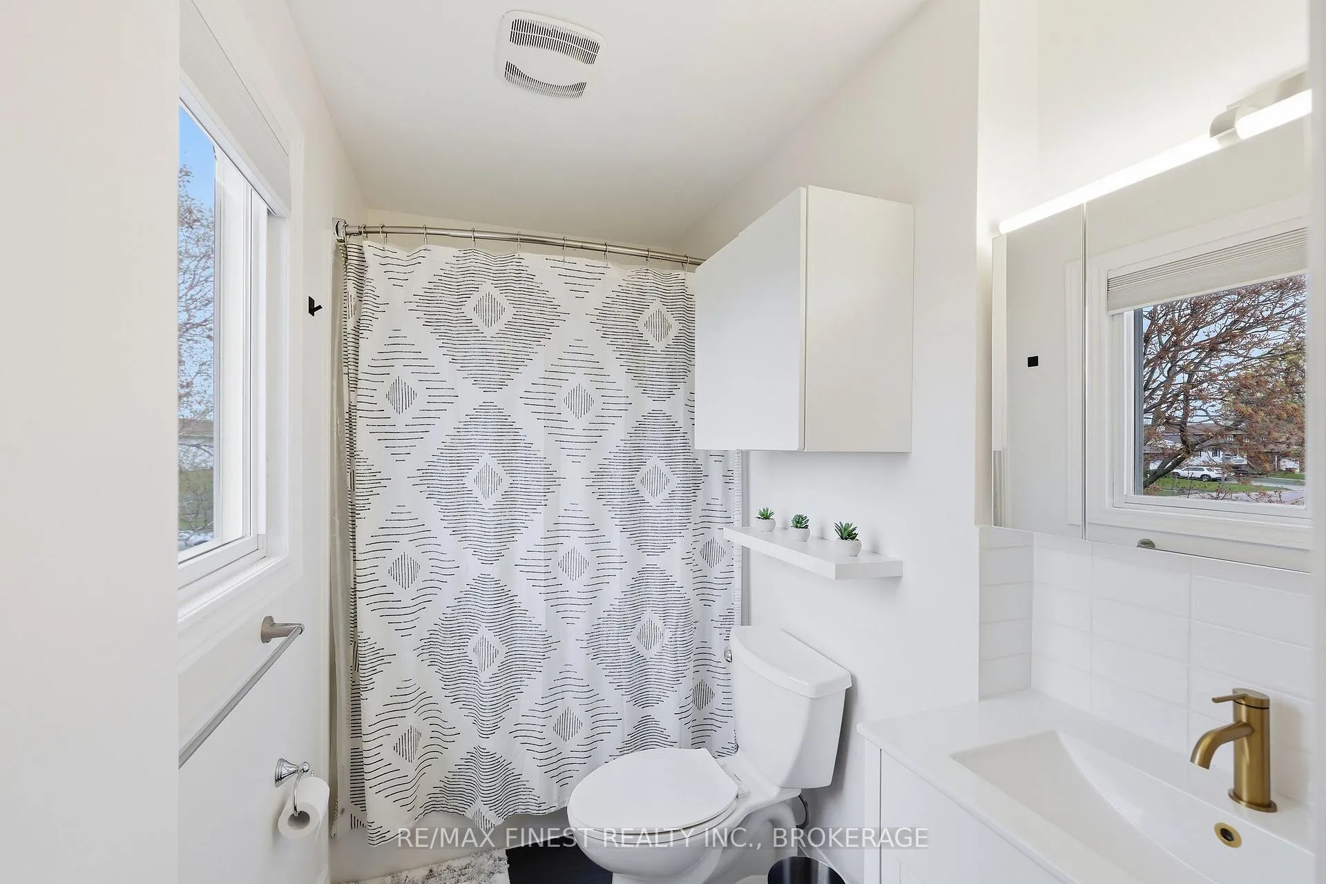 Photo 22 of 168 Inverness Crescent, Kingston, West of Sir John A. Blvd — HOMEH