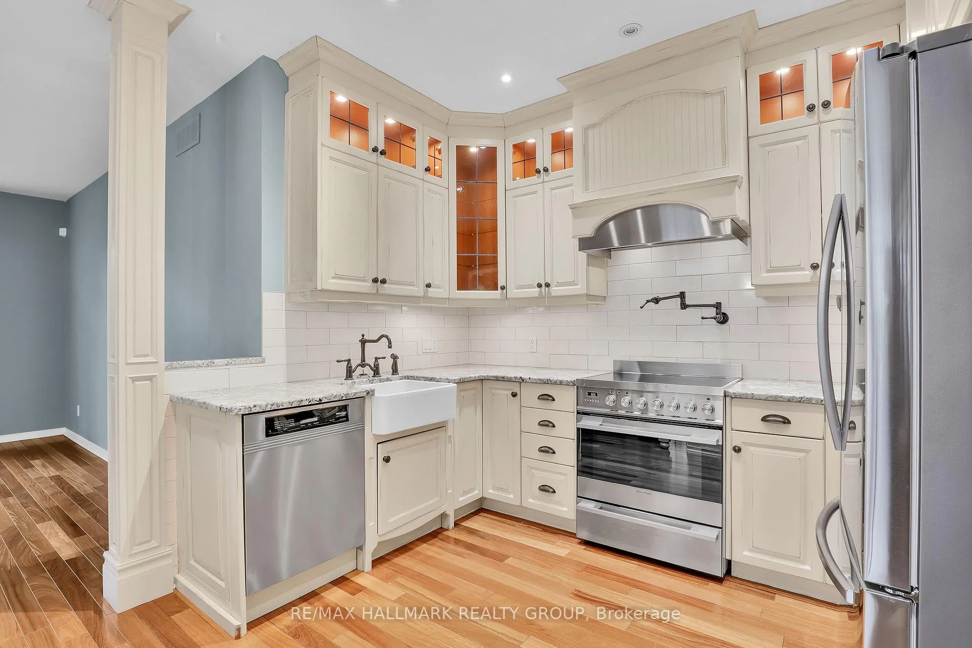 Photo 14 of 59 Paxton Lane, Ottawa, Blackburn Hamlet — HOMEH
