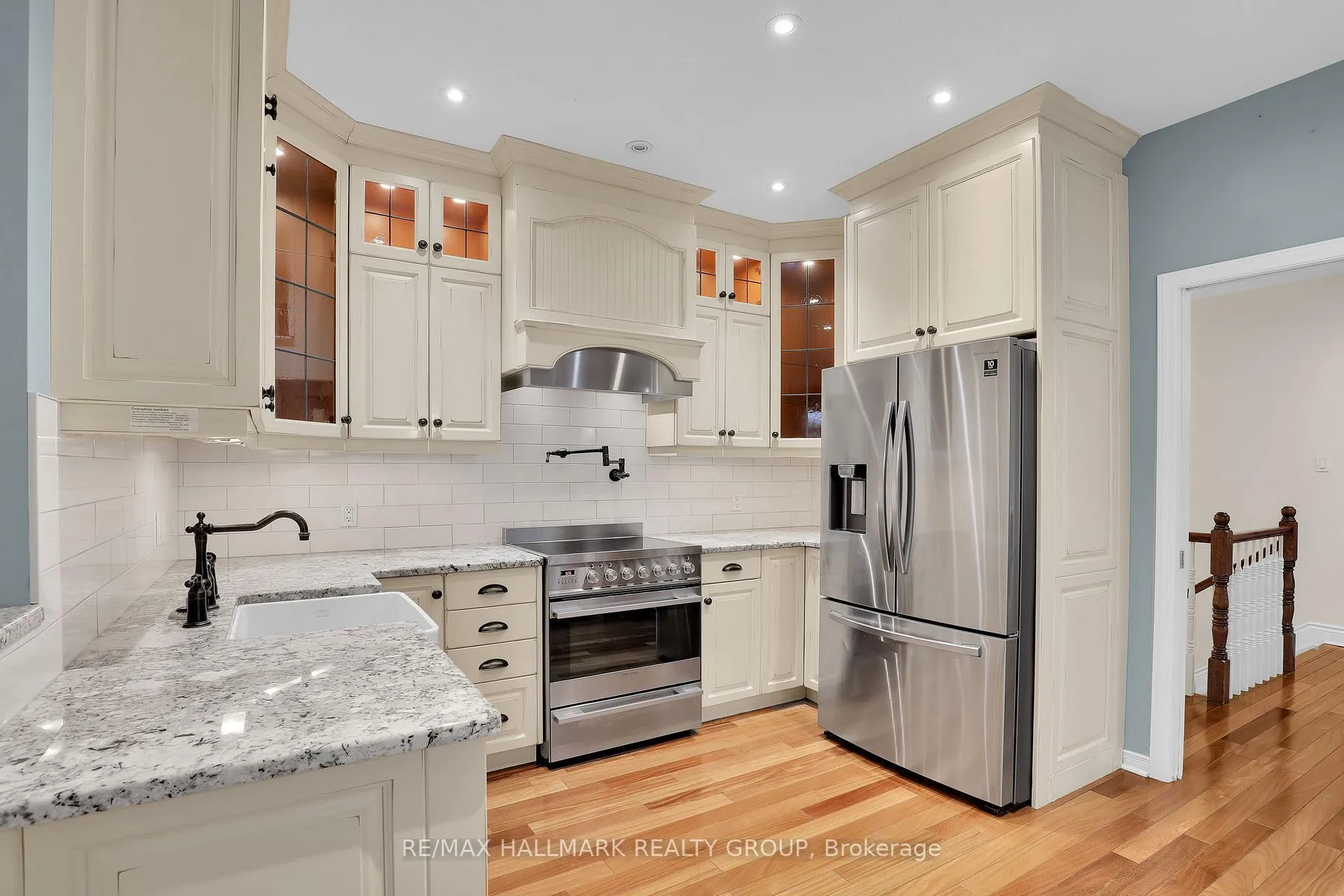 Photo 15 of 59 Paxton Lane, Ottawa, Blackburn Hamlet — HOMEH