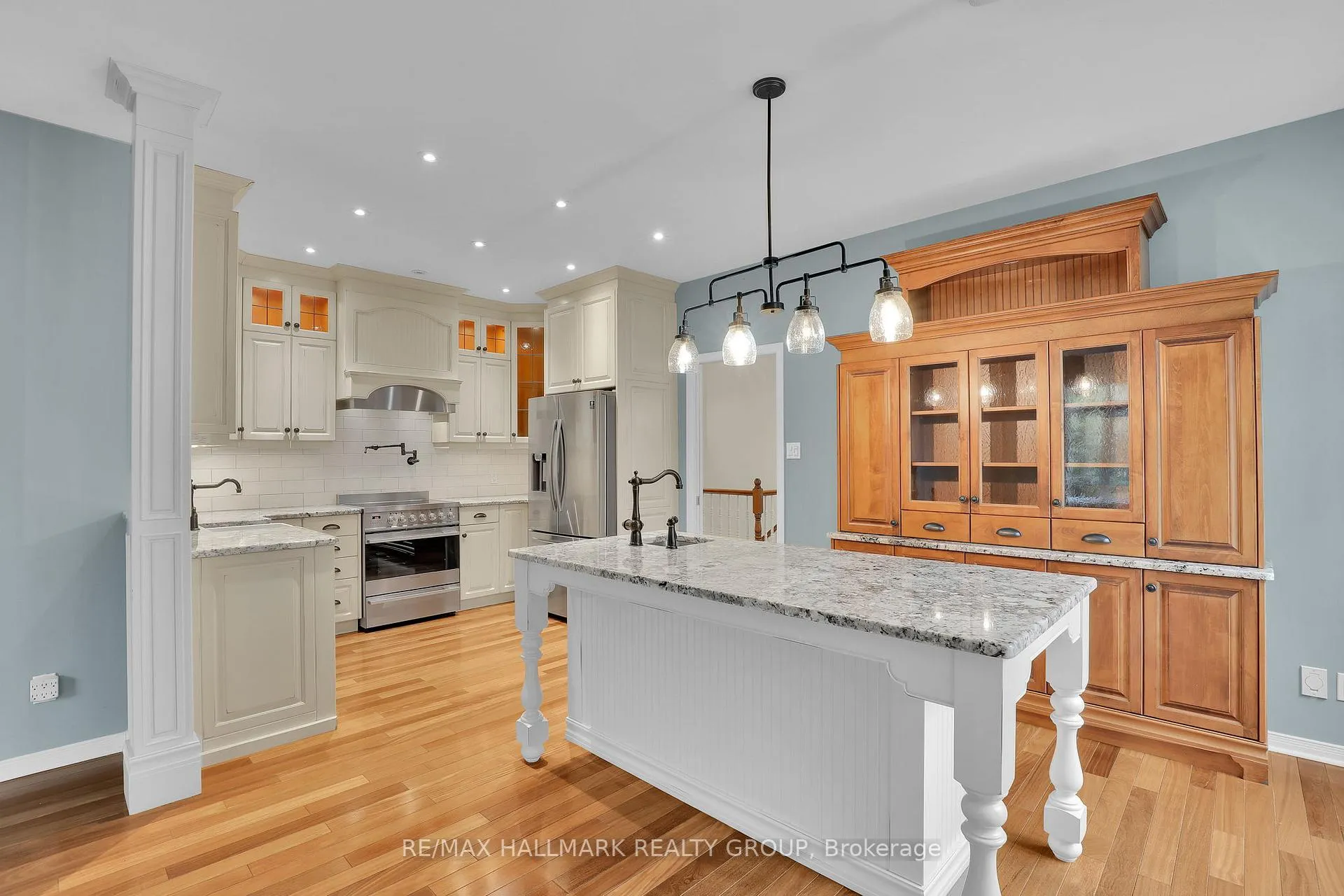 Photo 16 of 59 Paxton Lane, Ottawa, Blackburn Hamlet — HOMEH