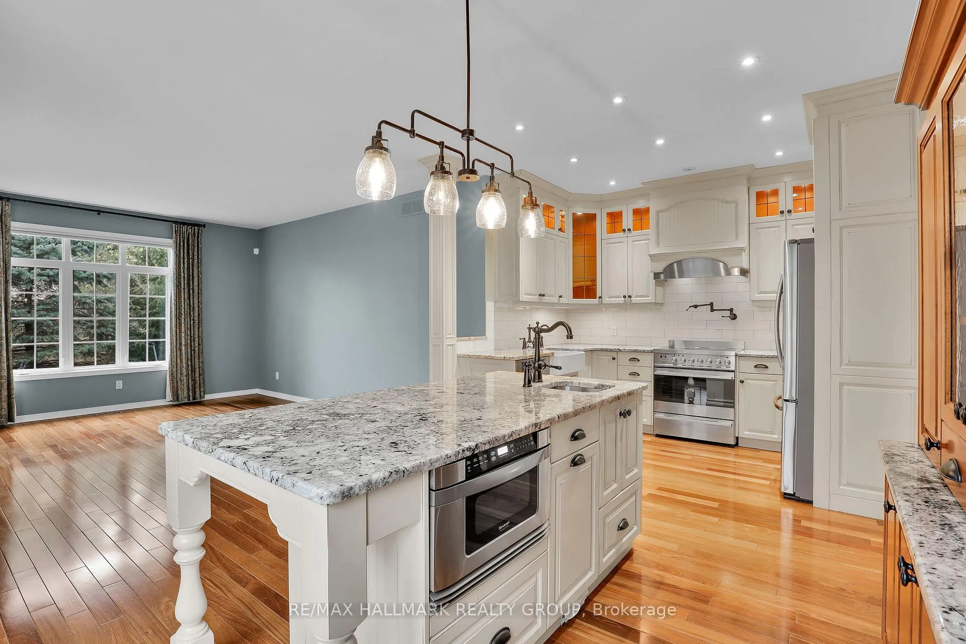 Photo 18 of 59 Paxton Lane, Ottawa, Blackburn Hamlet — HOMEH