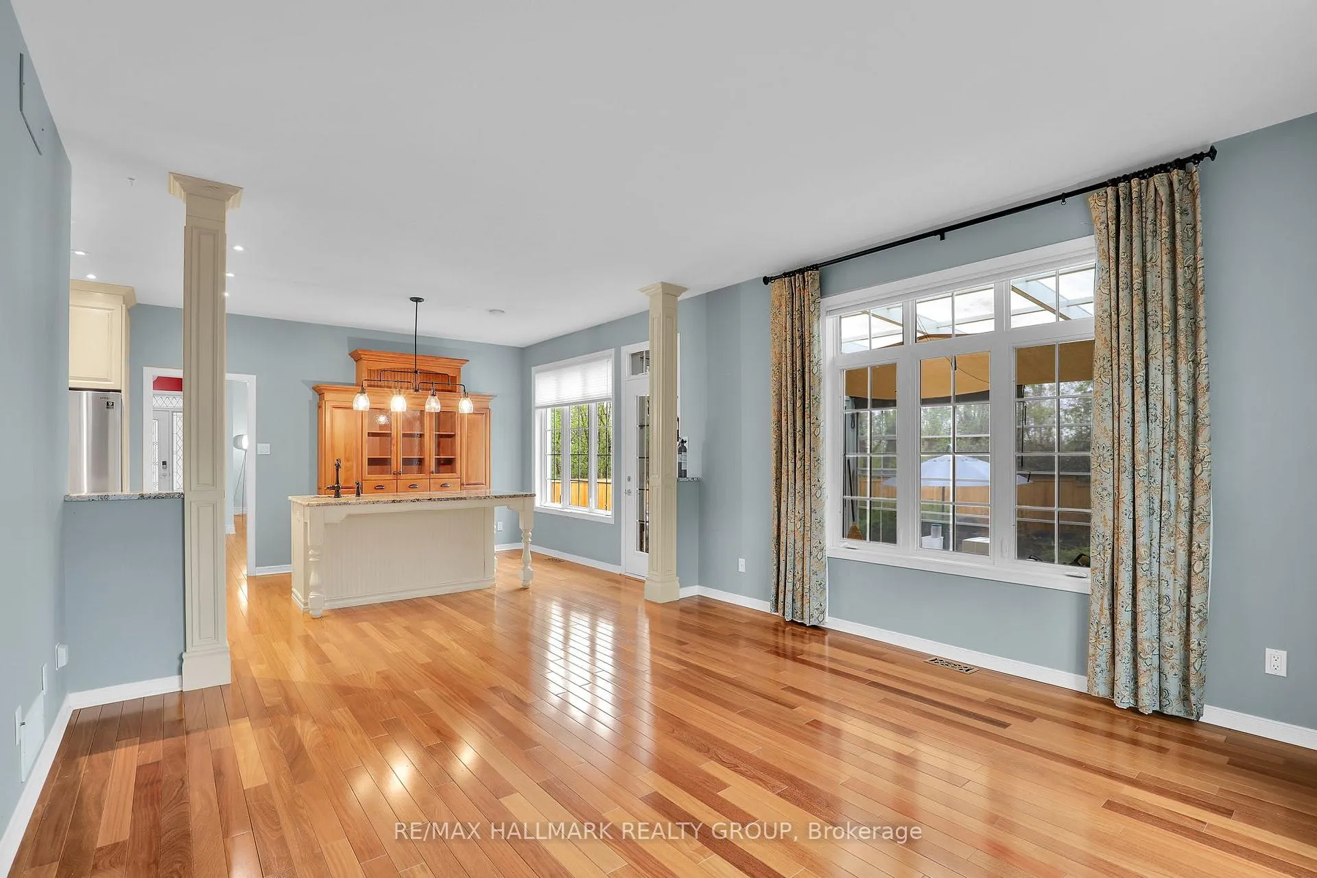 Photo 21 of 59 Paxton Lane, Ottawa, Blackburn Hamlet — HOMEH