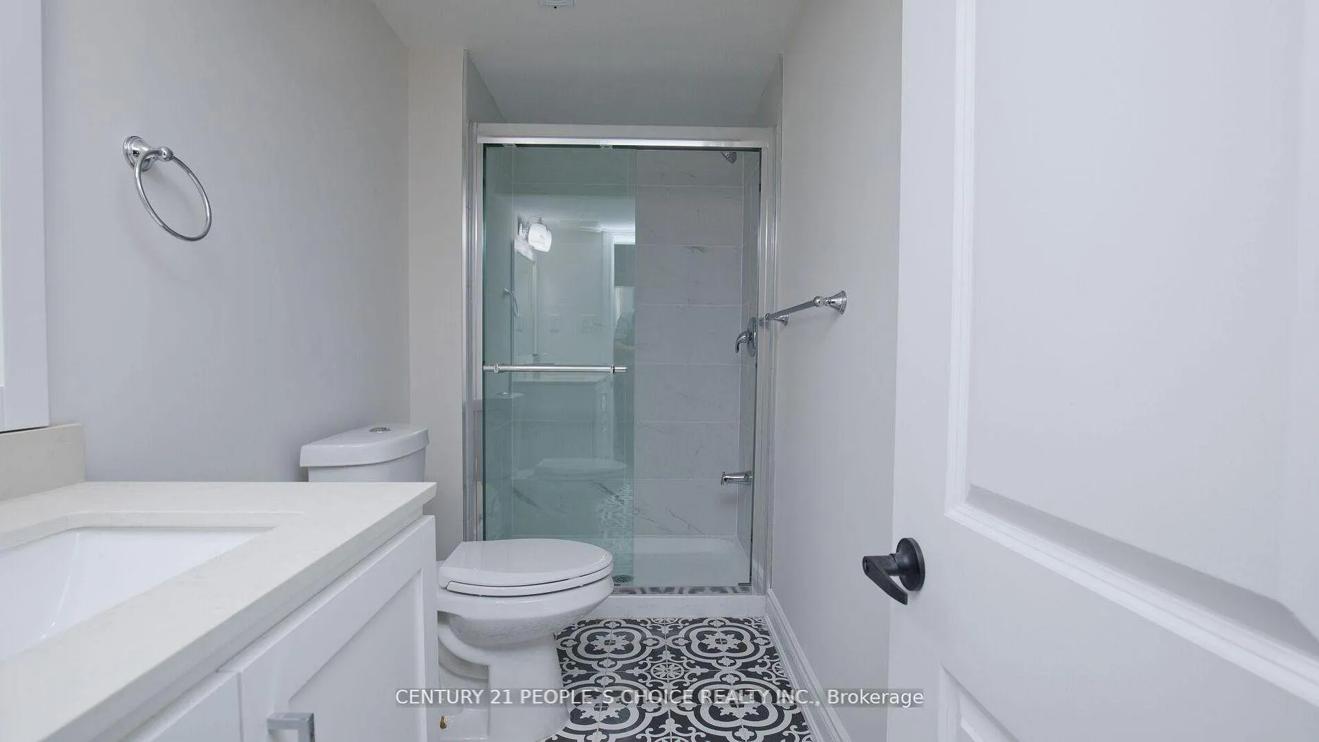 Photo 12 of 2 Betteridge Lane W, Etobicoke, West Humber-Clairville — HOMEH