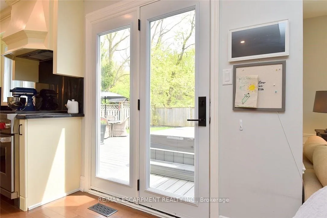 Photo 9 of 34 Pimlico Drive, Hamilton, Dundas — HOMEH
