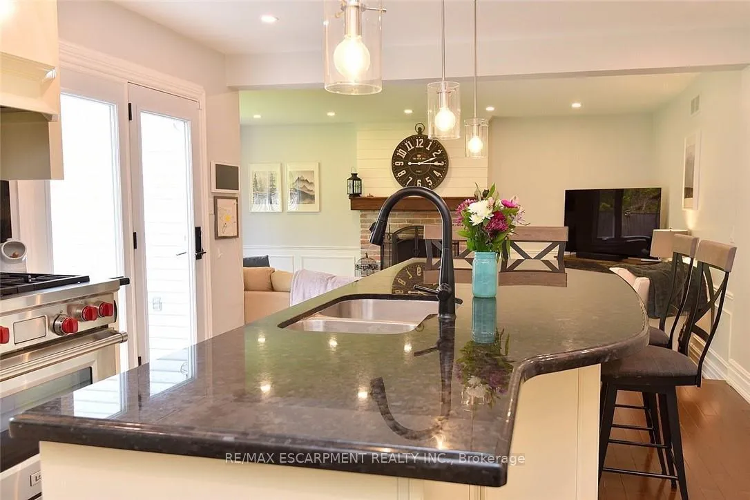 Photo 11 of 34 Pimlico Drive, Hamilton, Dundas — HOMEH