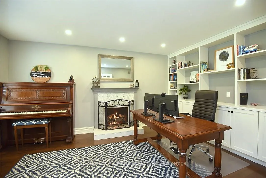 Photo 23 of 34 Pimlico Drive, Hamilton, Dundas — HOMEH