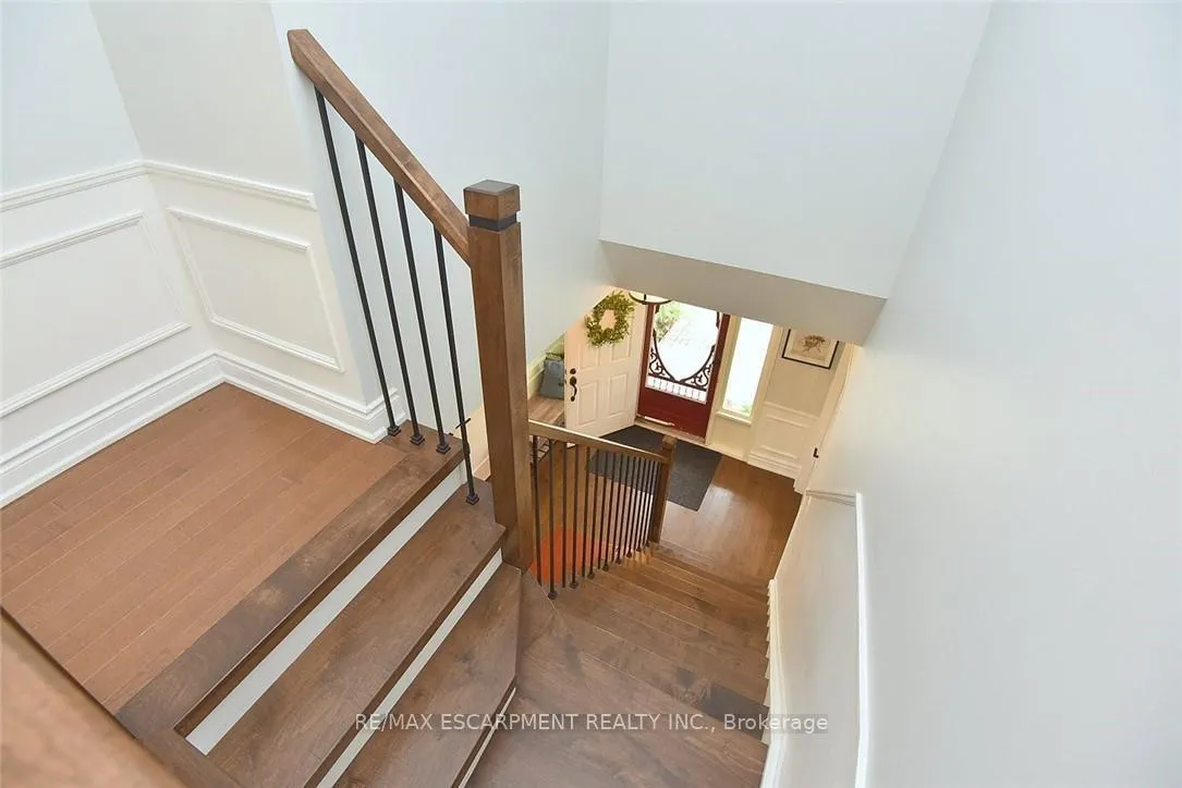 Photo 26 of 34 Pimlico Drive, Hamilton, Dundas — HOMEH