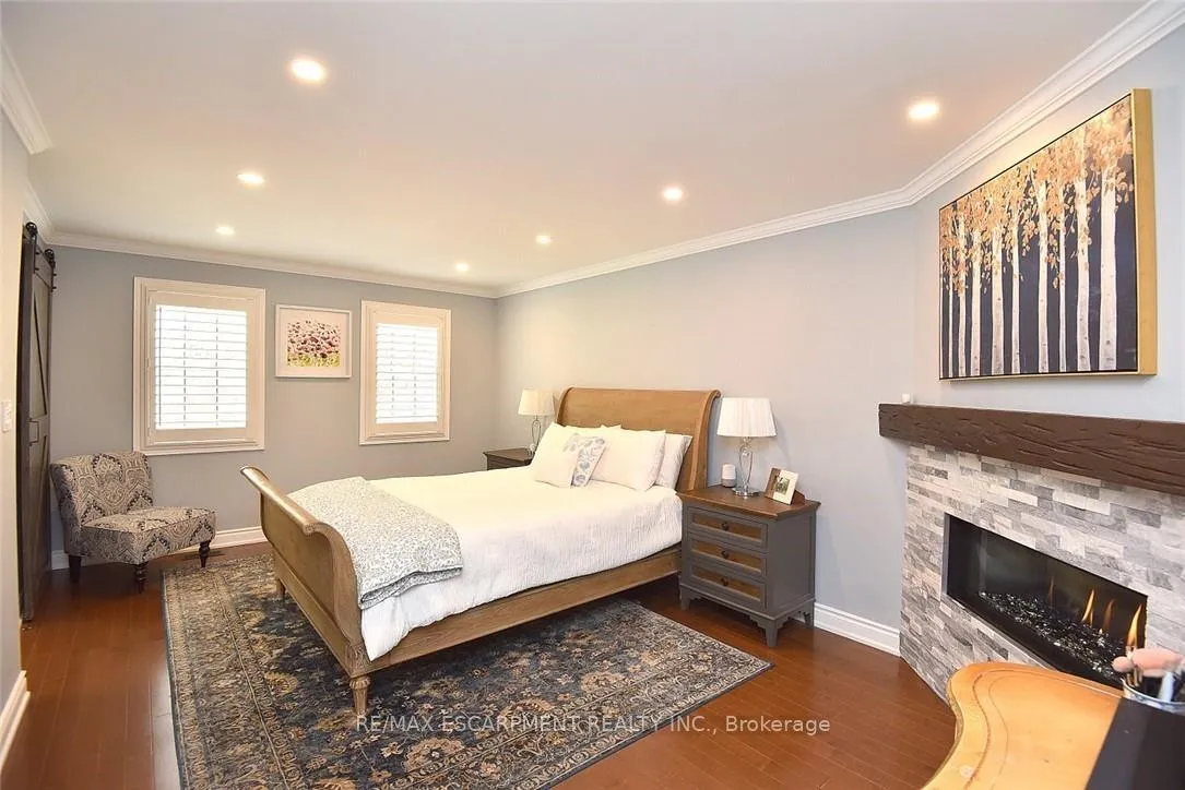 Photo 29 of 34 Pimlico Drive, Hamilton, Dundas — HOMEH