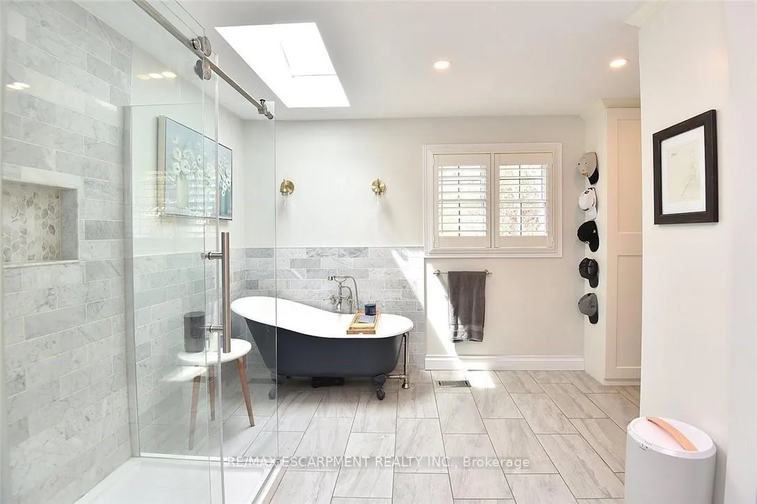 Photo 30 of 34 Pimlico Drive, Hamilton, Dundas — HOMEH