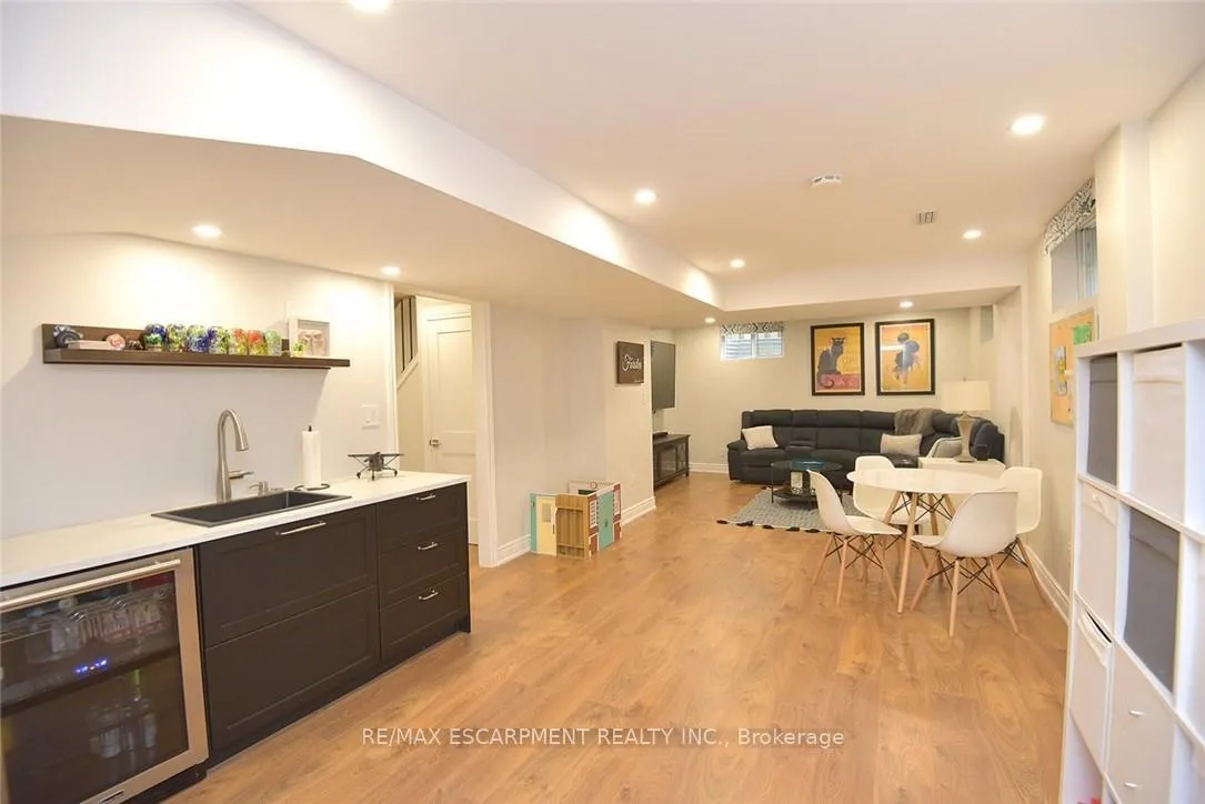 Photo 42 of 34 Pimlico Drive, Hamilton, Dundas — HOMEH