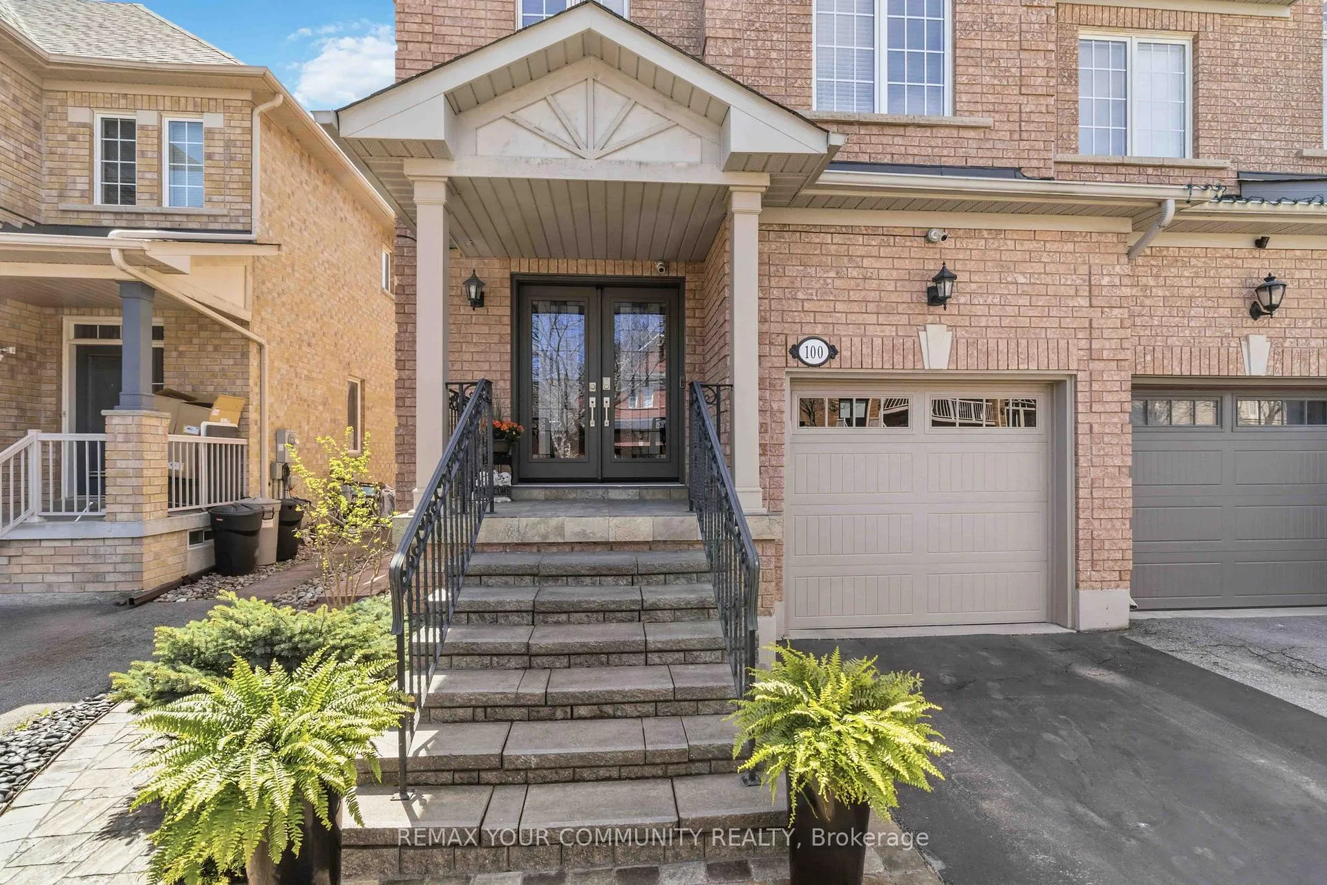 Photo 4 of 100 Andes Crescent, Vaughan, Vellore Village — HOMEH