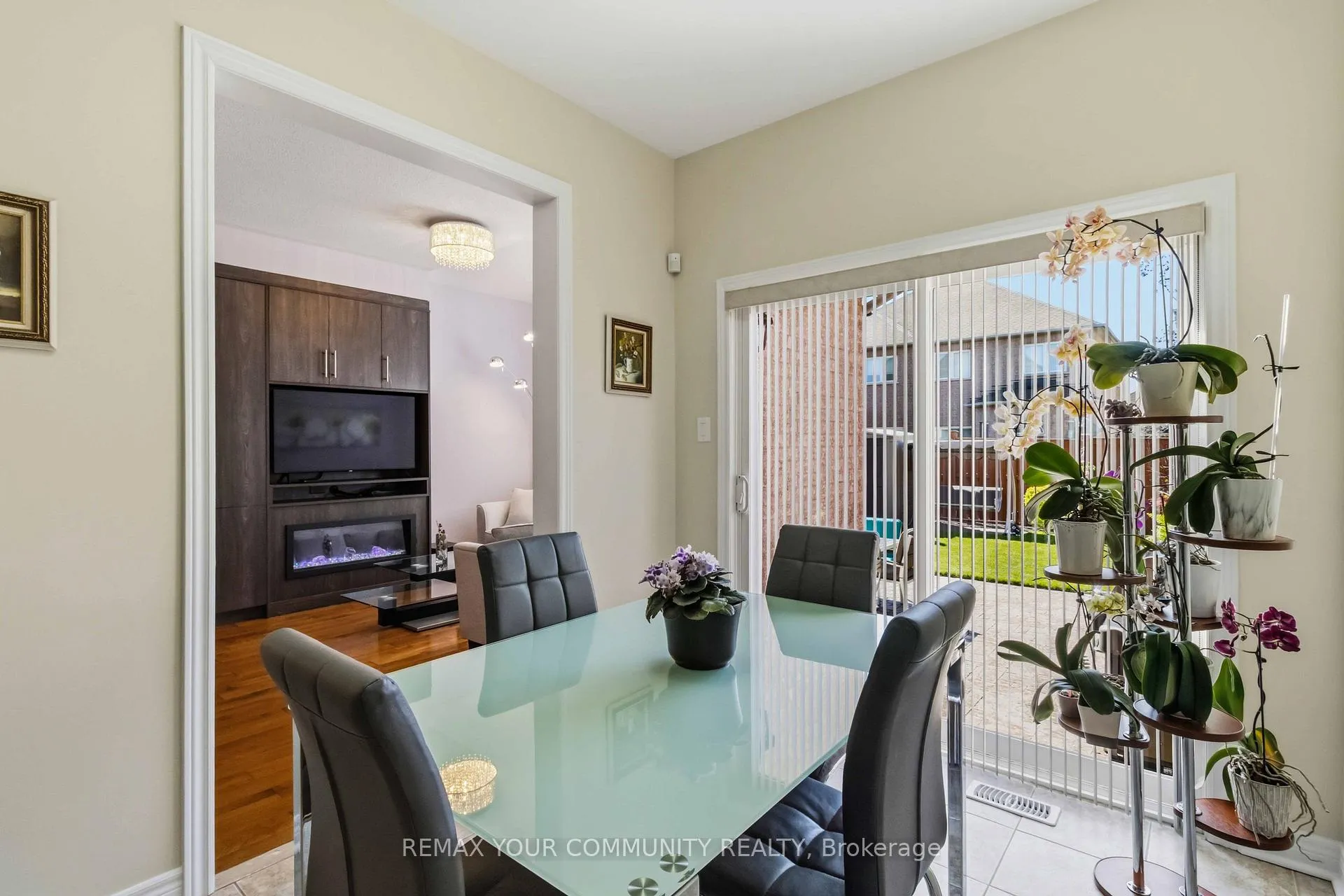 Photo 18 of 100 Andes Crescent, Vaughan, Vellore Village — HOMEH