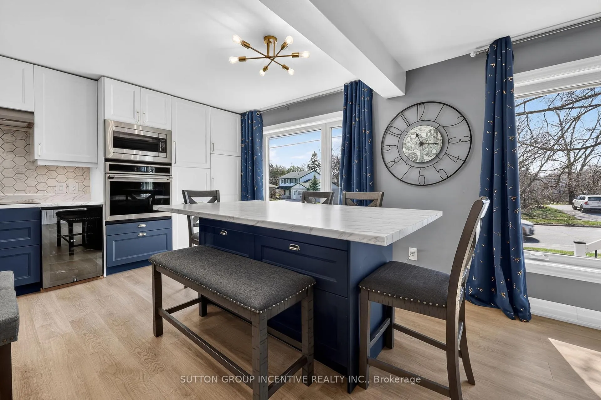 Photo 7 of 130 Grove Street E, Barrie, Wellington — HOMEH