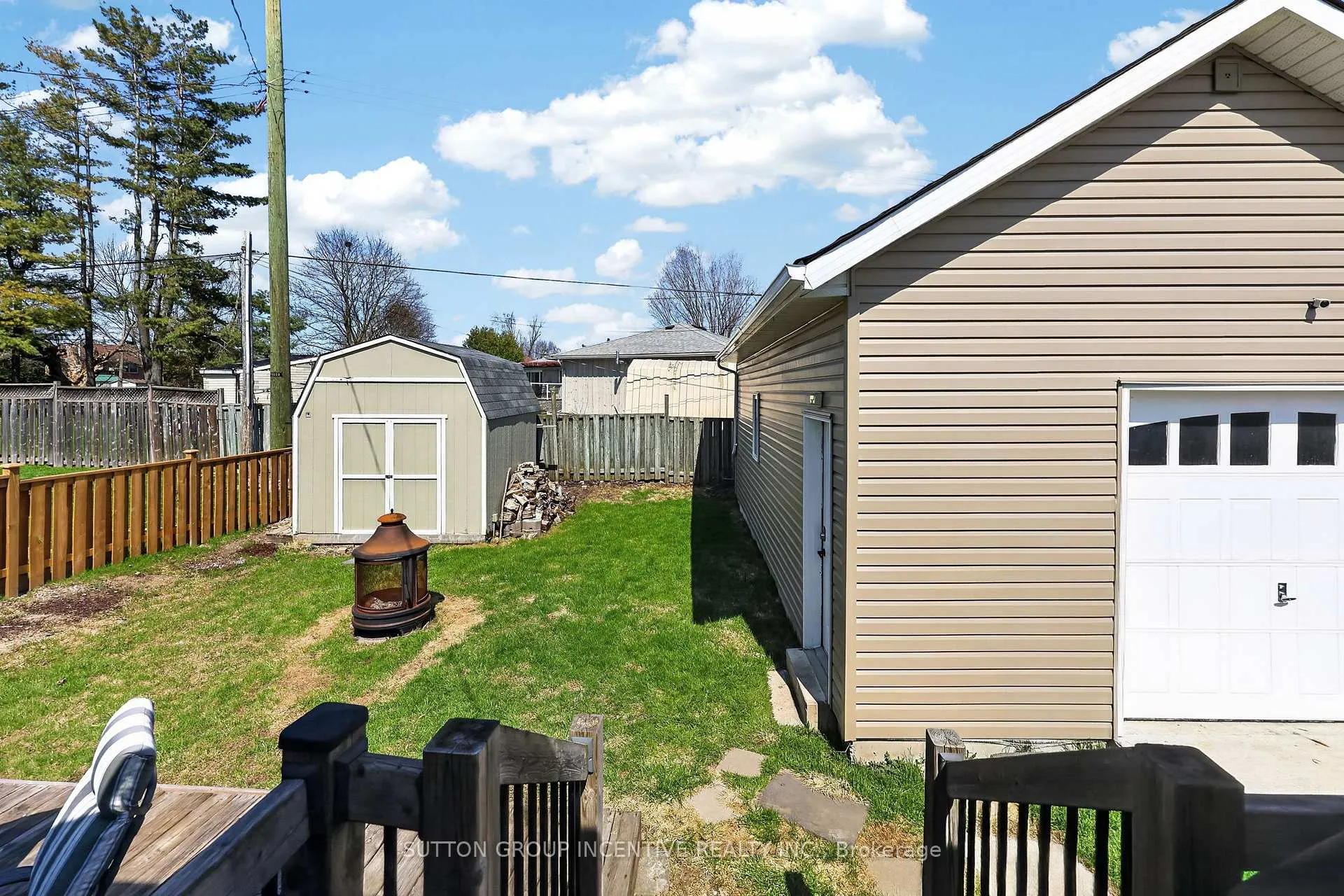 Photo 31 of 130 Grove Street E, Barrie, Wellington — HOMEH