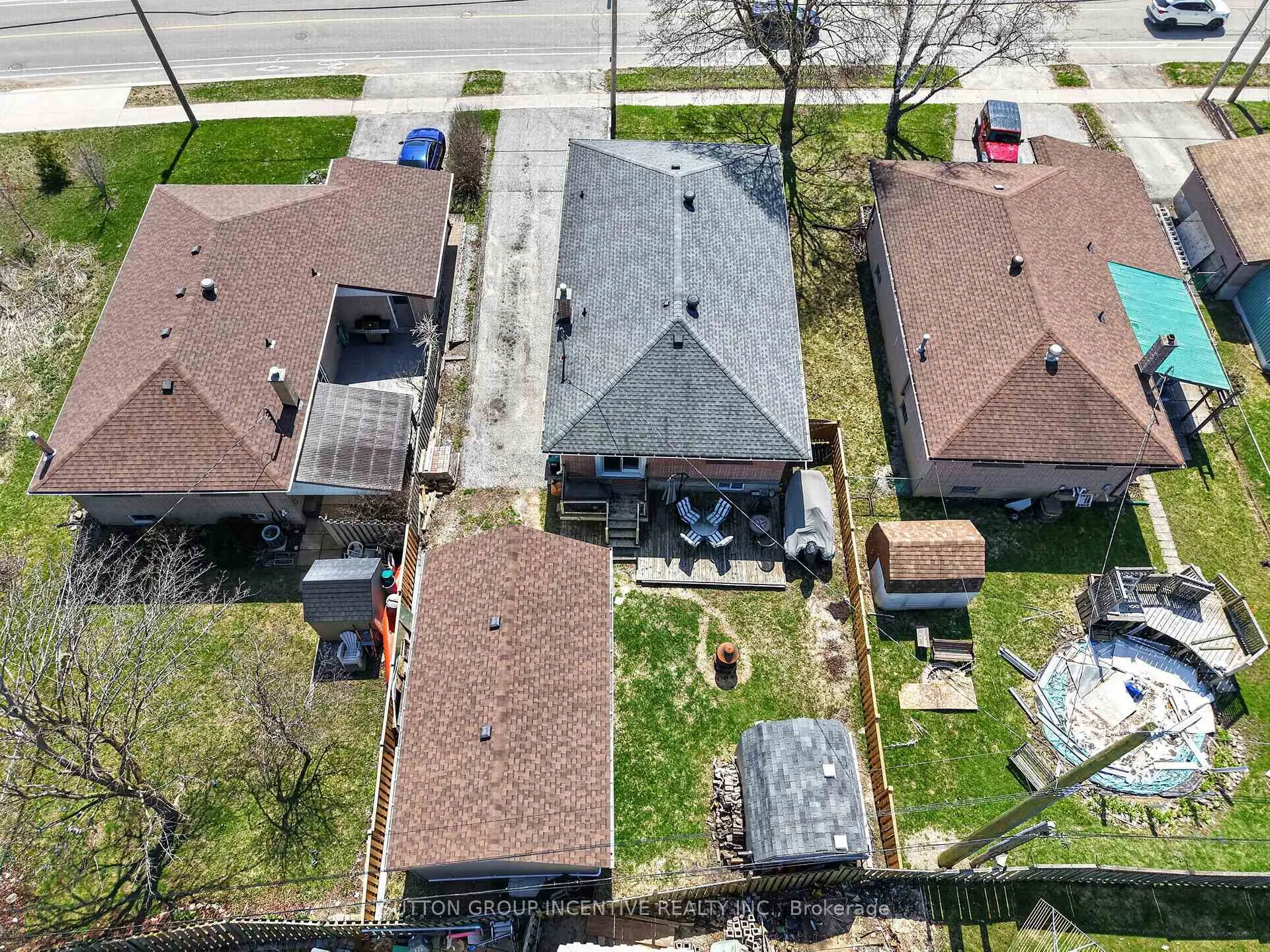 Photo 36 of 130 Grove Street E, Barrie, Wellington — HOMEH