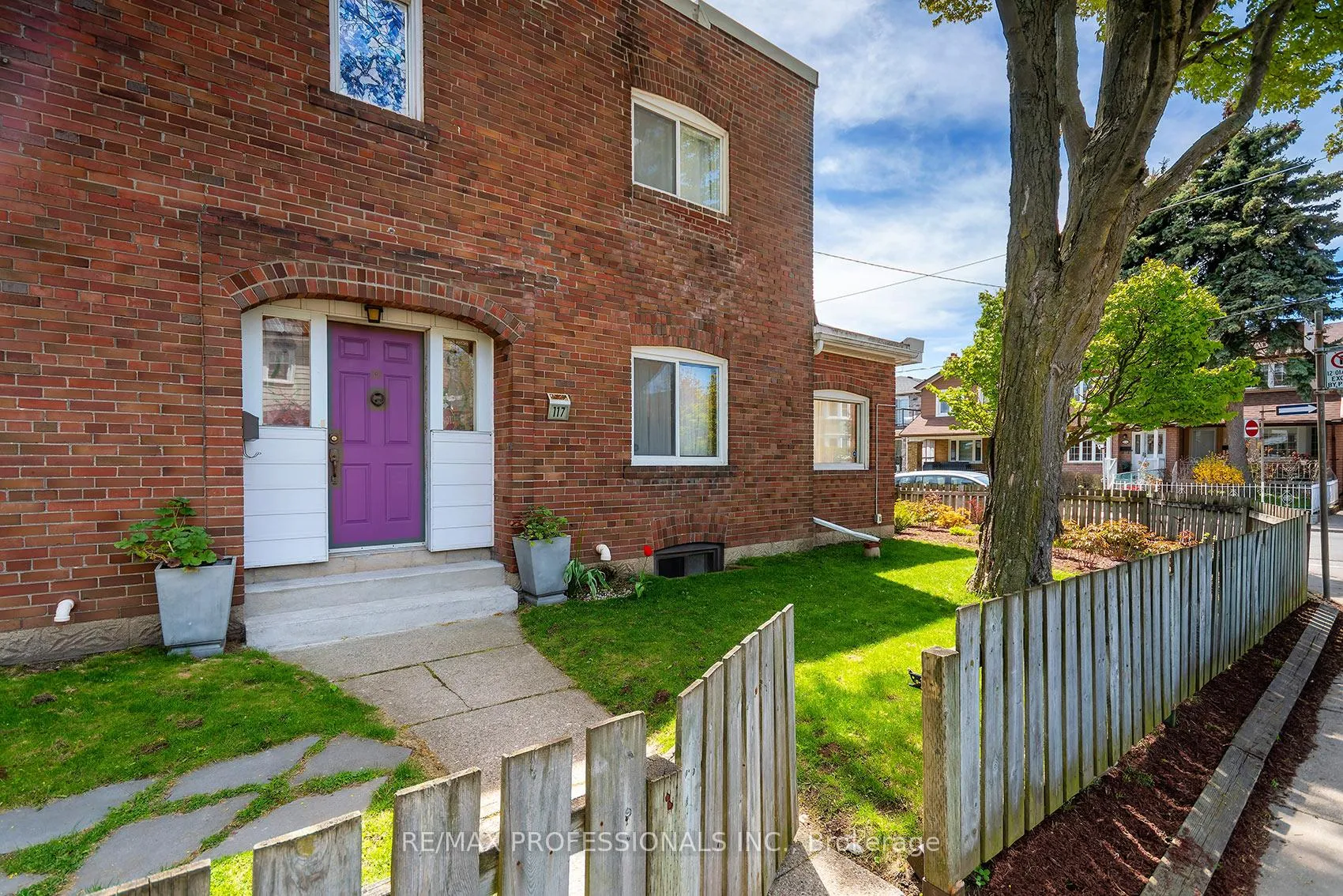 Photo 4 of 117 Boon Avenue, Toronto, Corso Italia-Davenport — HOMEH