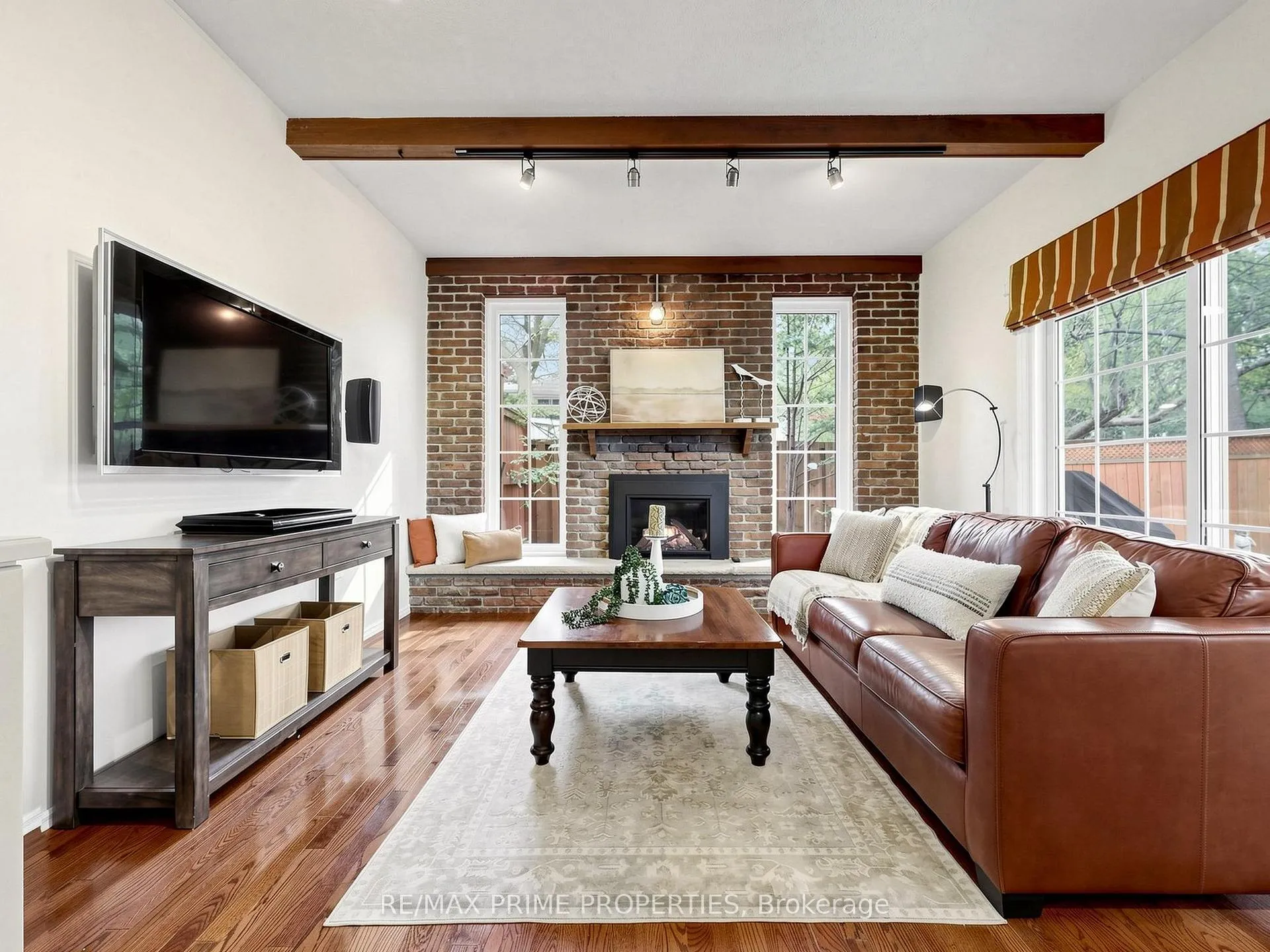 Photo 4 of 63 Walkerton Drive, Markham, Bullock — HOMEH